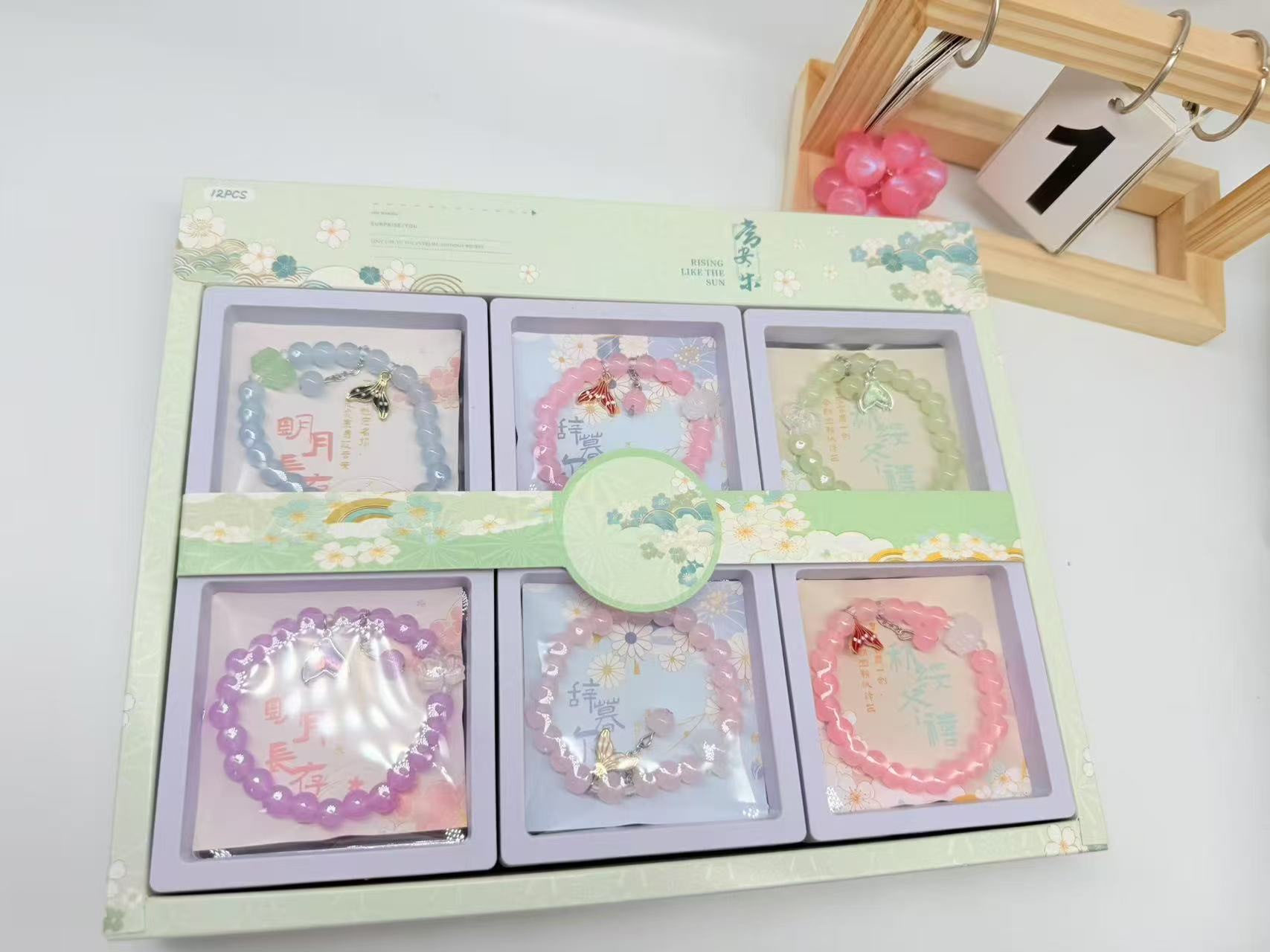 玩具娃娃娃衣钥匙扣食玩配件套装趣味创意儿童玩具礼物多款选择