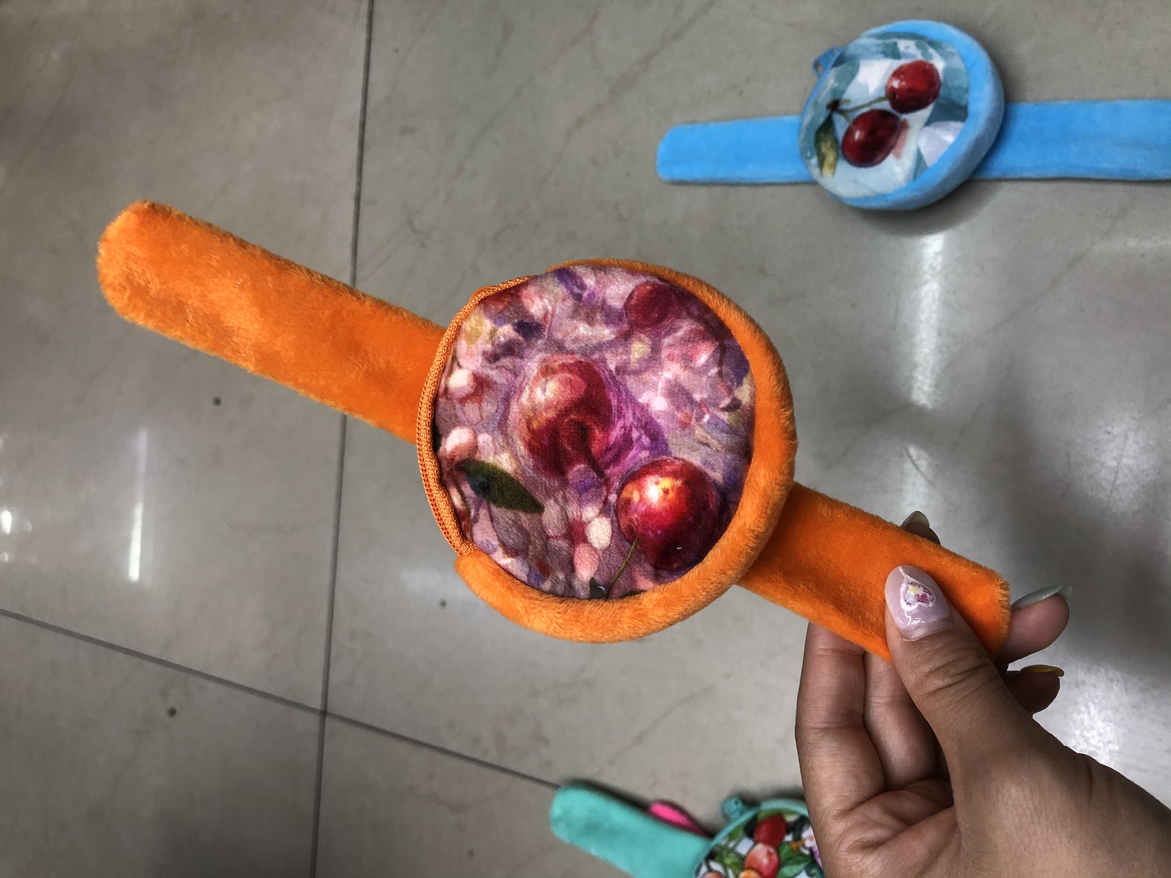 毛绒水果系列零钱包啪啪圈毛绒玩具玩偶详情图4