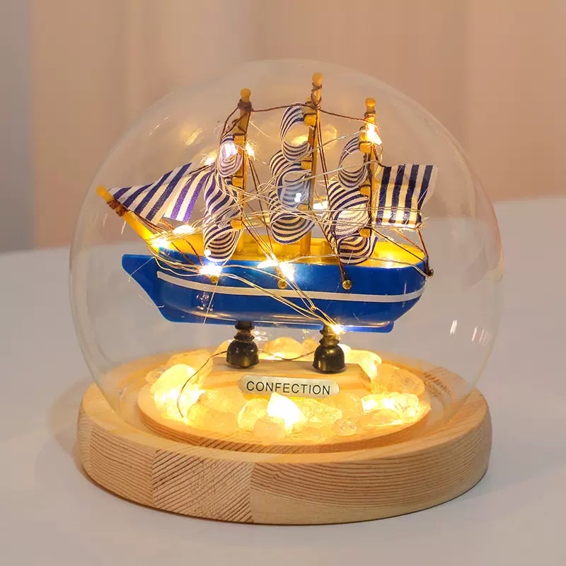 Small sailboat and night light ornaments Item Picture