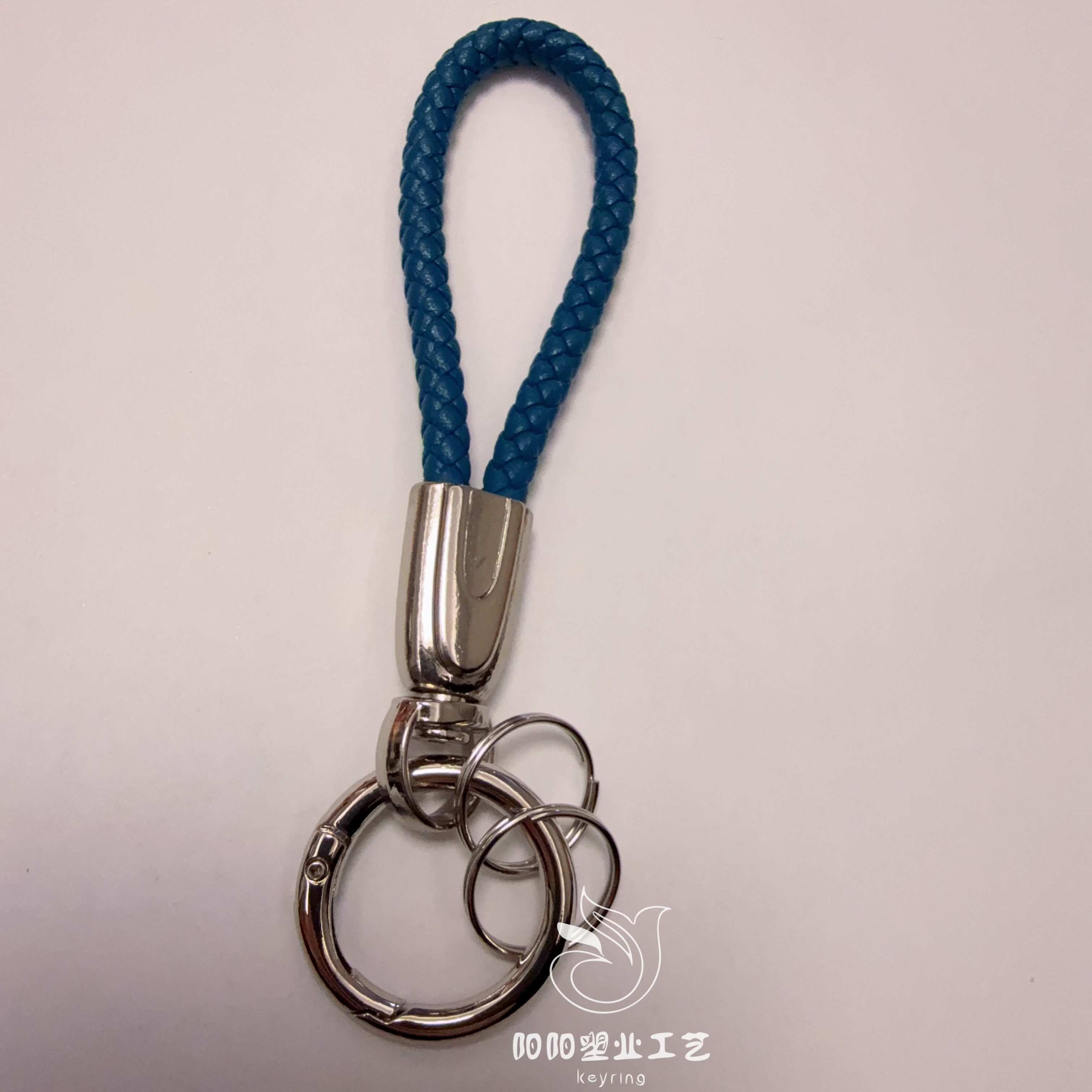 Hand-woven cowhide keychain pendant, genuine leather with embossed logo, high-quality lanyard, anti-loss car keychain full figure