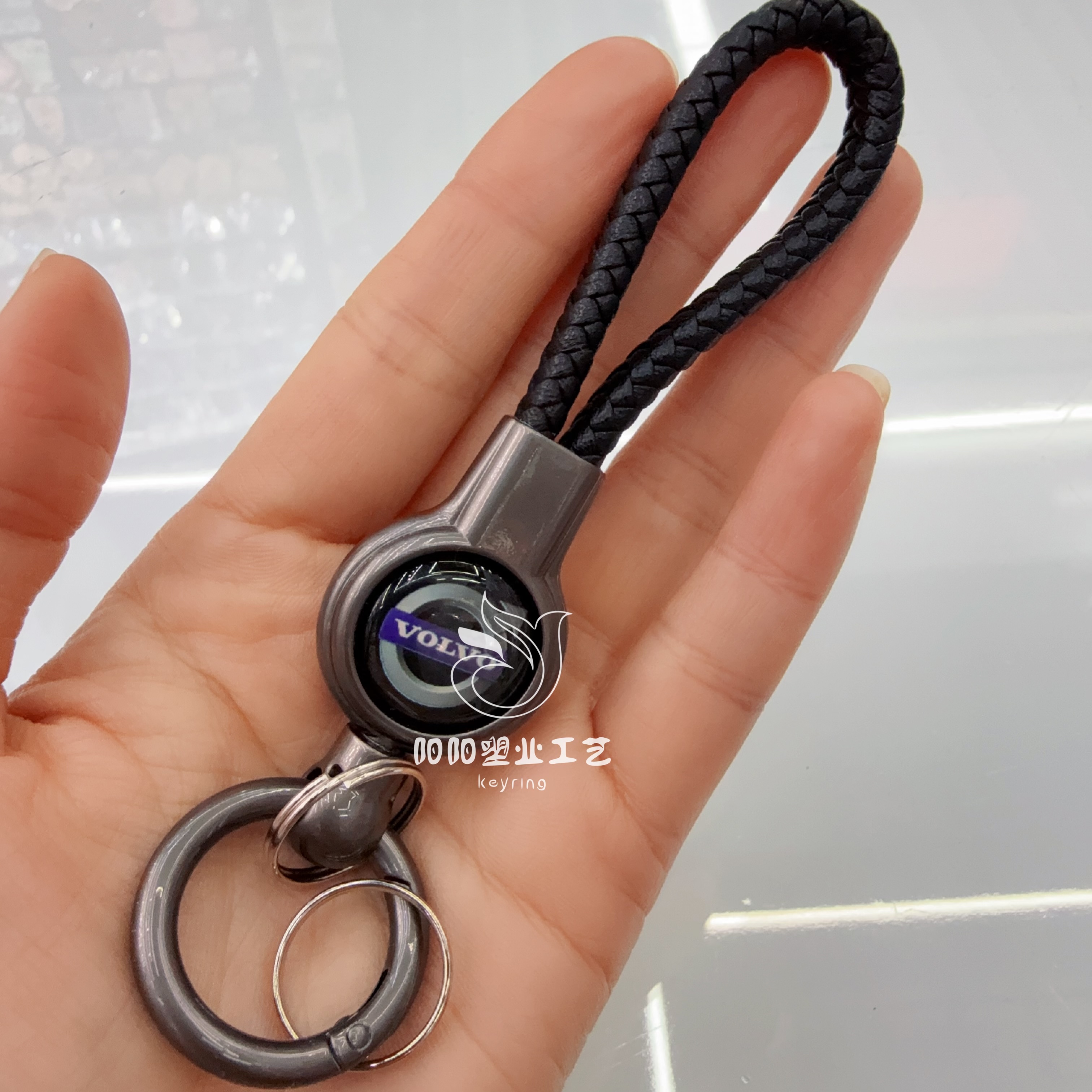 Wholesale of creative hand-woven PU leather rope keychain accessories, leather keychains, hanging ornaments, car hangers and small gifts Item Picture