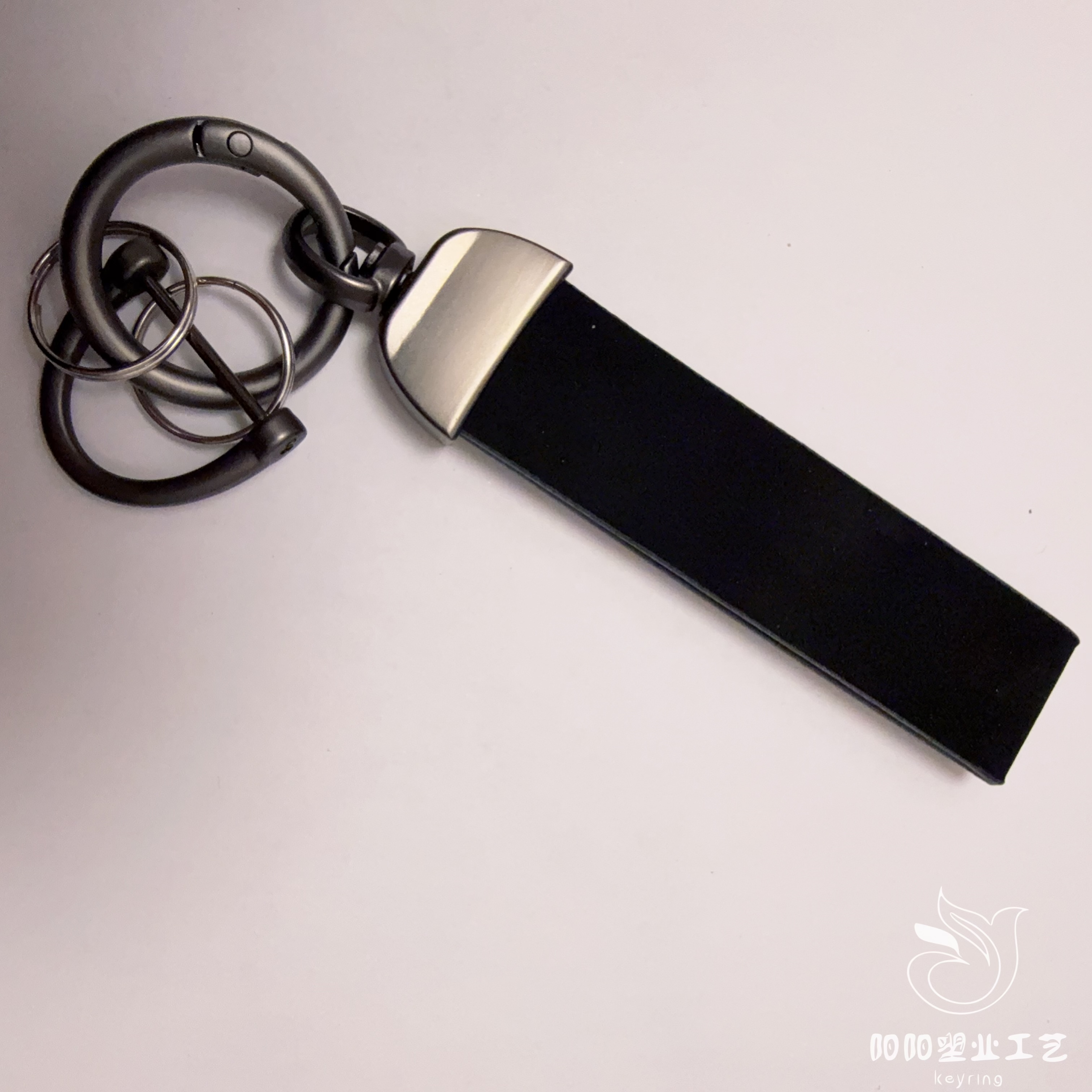 Keychain, handcrafted cowhide keychain pendant, genuine leather with embossed logo, high-quality lanyard, anti-loss car details Picture