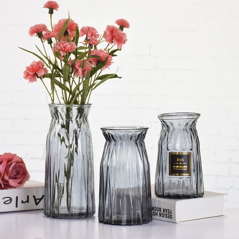 Popular Instagram glass creative vases, paper vases, resin aromatherapy ornaments, home decoration artworks, multi-functional displays Application Scenario