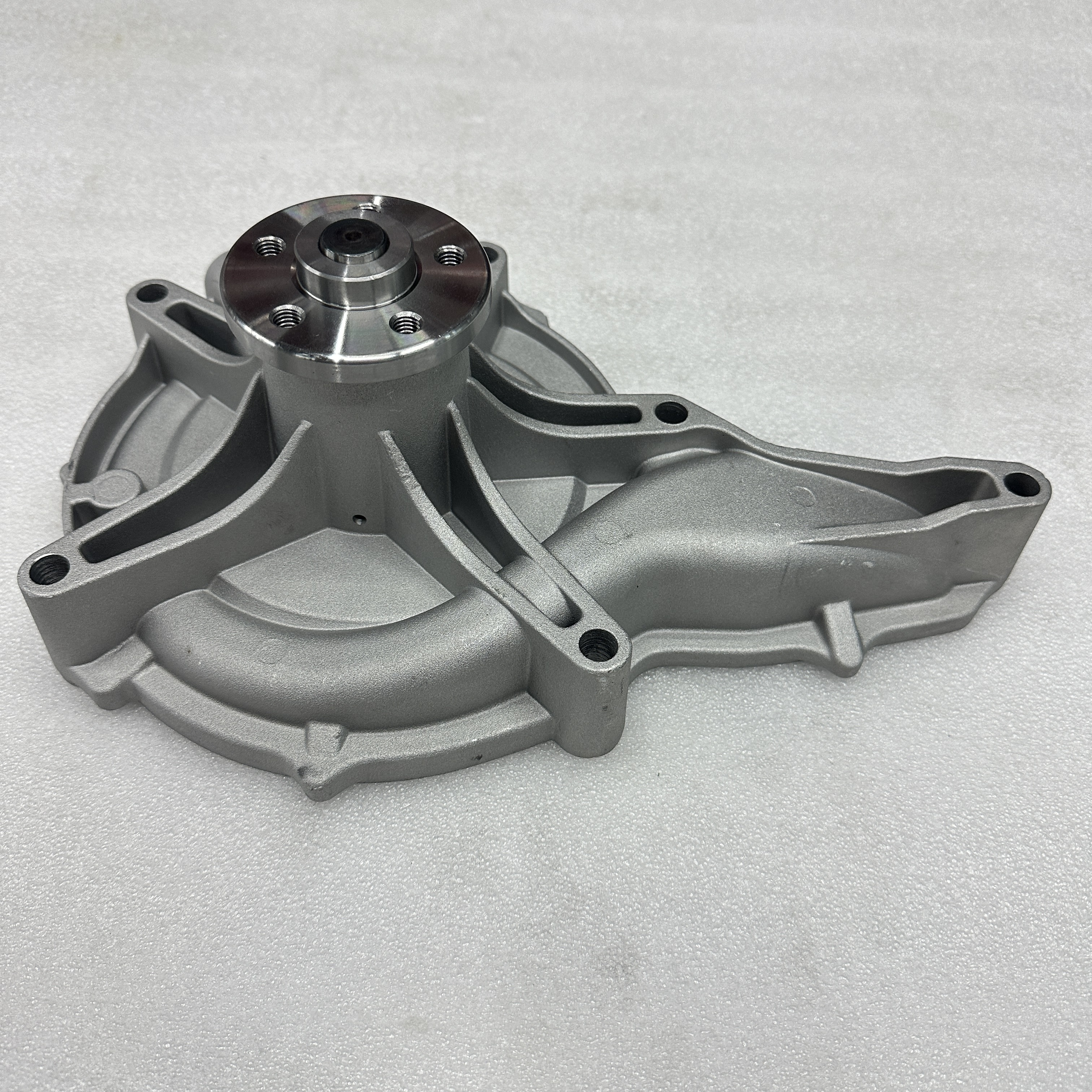 Truck parts are suitable for VOLVO D13 engine cooling water pump 24152058 details Picture