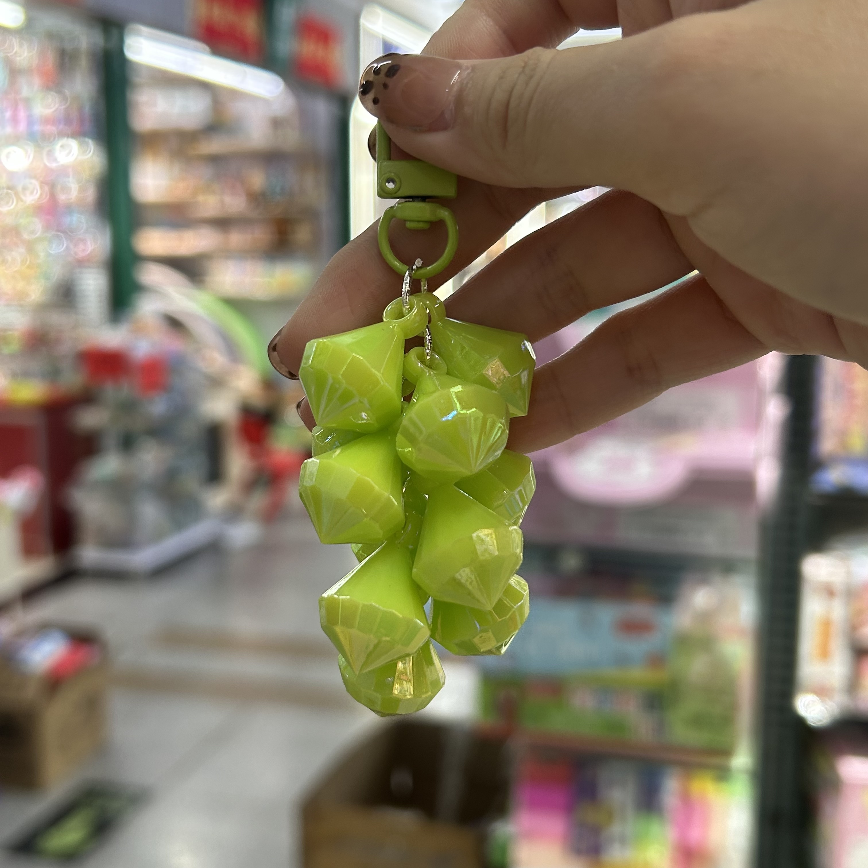 原创设计彩色珠子挂件钥匙扣多巴胺配色创意ins风 亚克力彩虹珠子男女通用礼品多彩钥匙扣挂件配件详情图6