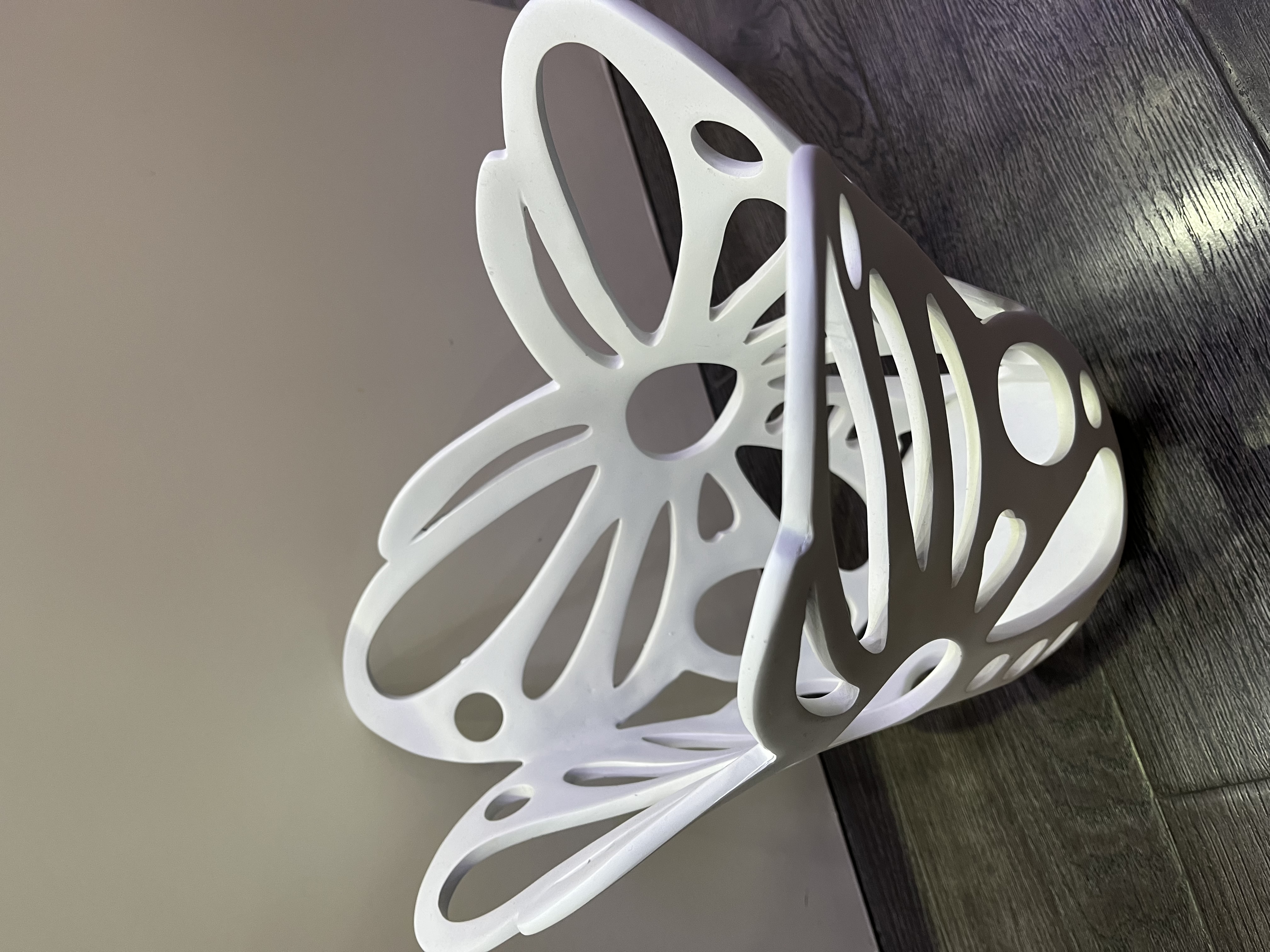 现代简约风格家居办公室会所酒店树脂工艺品摆件蝴蝶式水果篮摆件详情图4