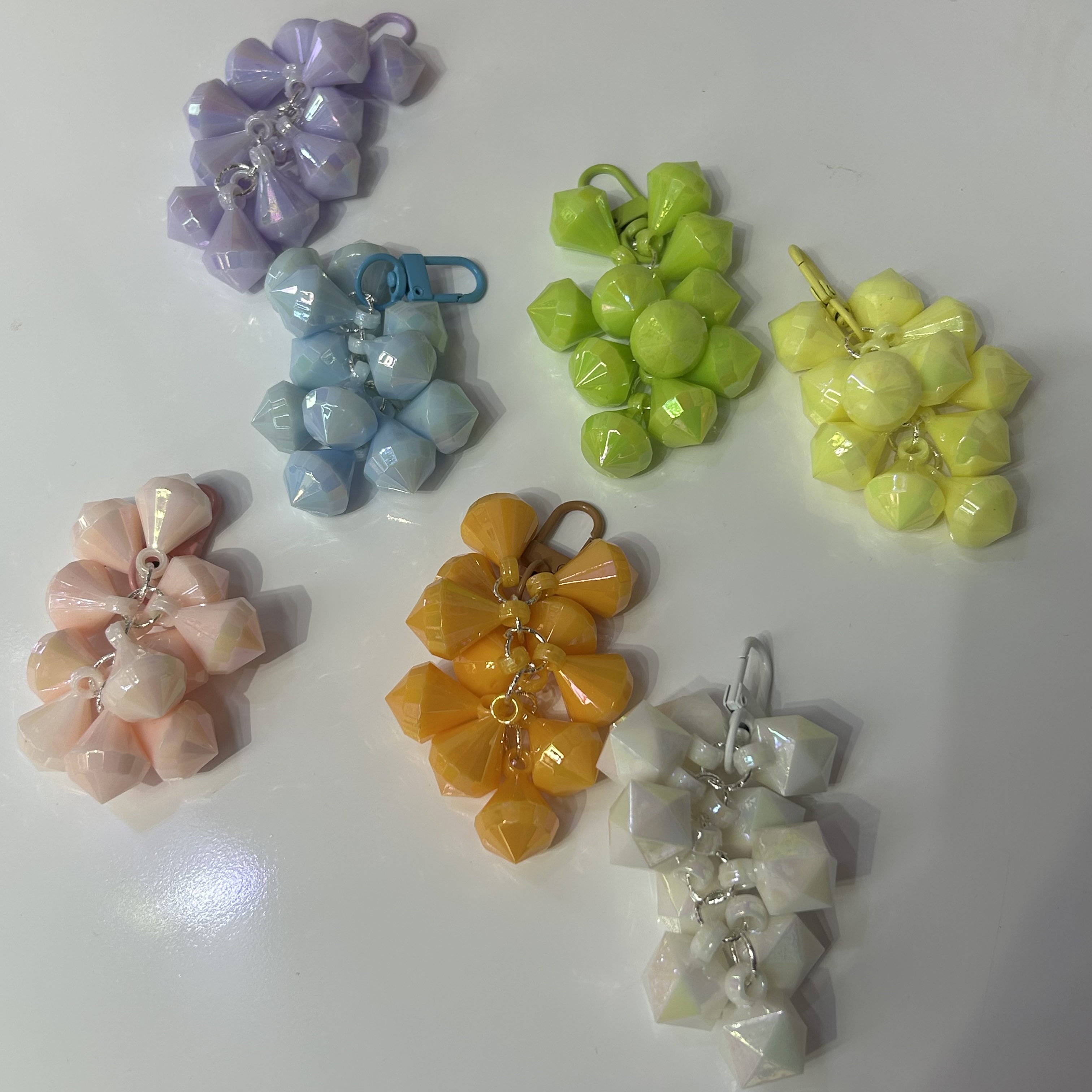 原创设计彩色珠子挂件钥匙扣多巴胺配色创意ins风 亚克力彩虹珠子男女通用礼品多彩钥匙扣挂件配件详情图9