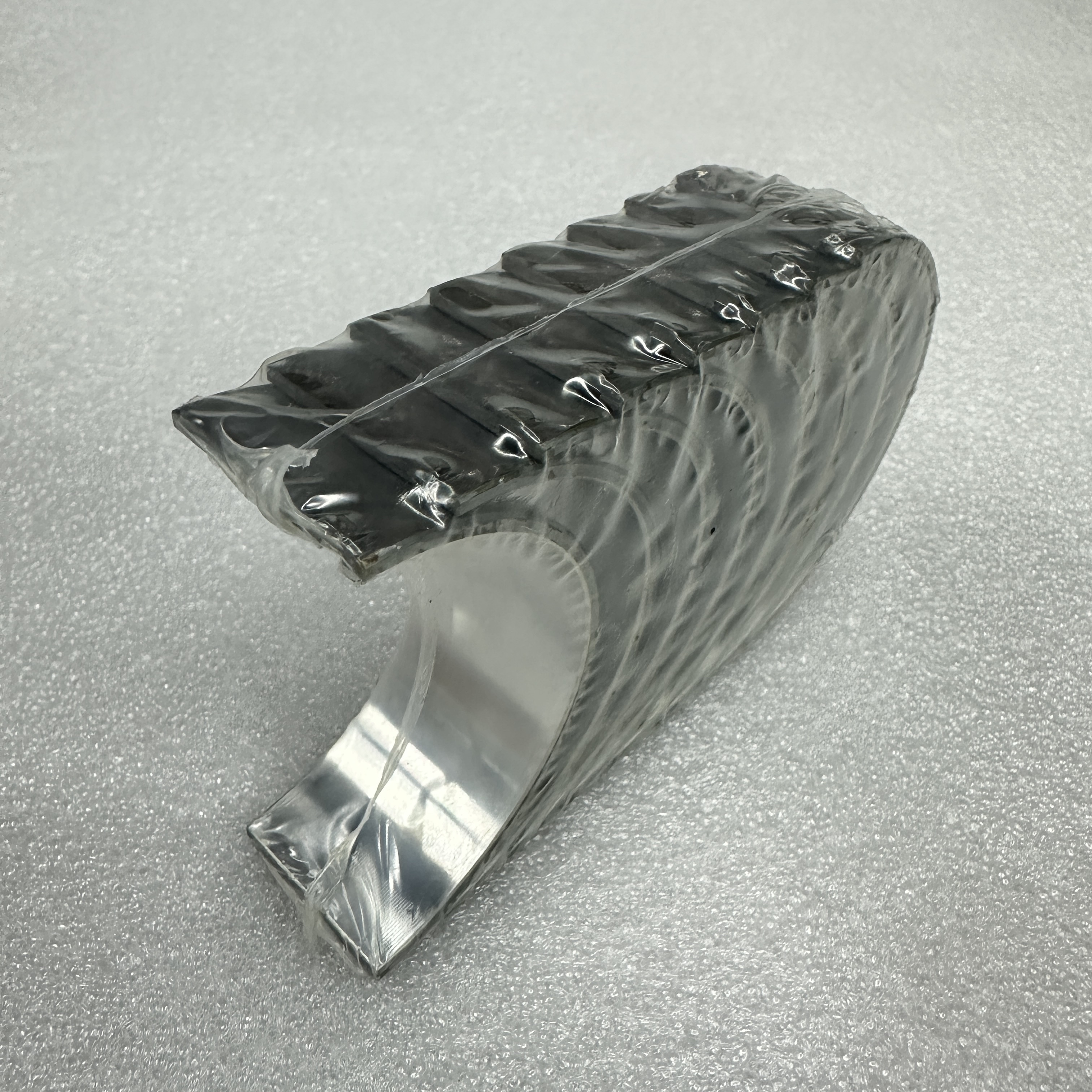 Excavator parts are suitable for YANMAR 4TNE6 engine connecting rod bearing shells 123900-03600 Application Scenario