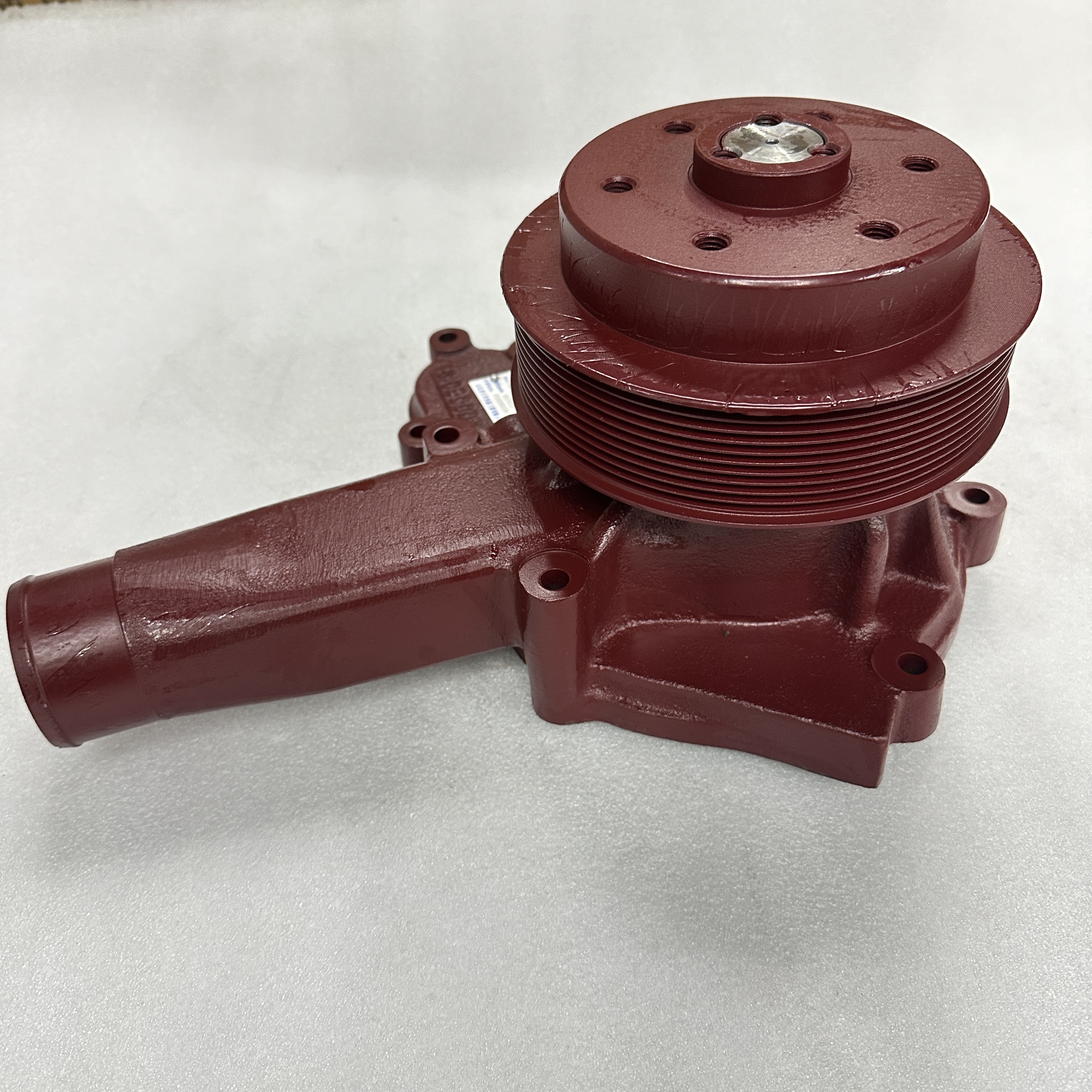 Truck parts are suitable for Weichai series WD615 engine cooling water pump 610800060284 Application Scenario