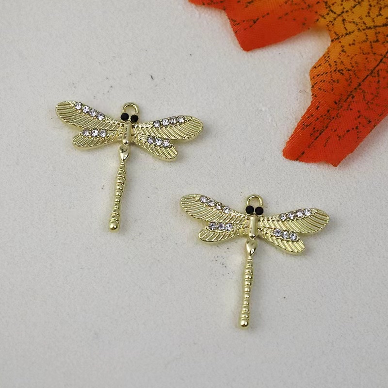 Jewelry accessories, oil-dripping zinc alloy export, butterfly, dragonfly, leaf style diy diamond-encrusted color-retaining bracelets, earrings, hair accessories, versatile, fashionable, new trendy and personalized clothing accessories details Picture