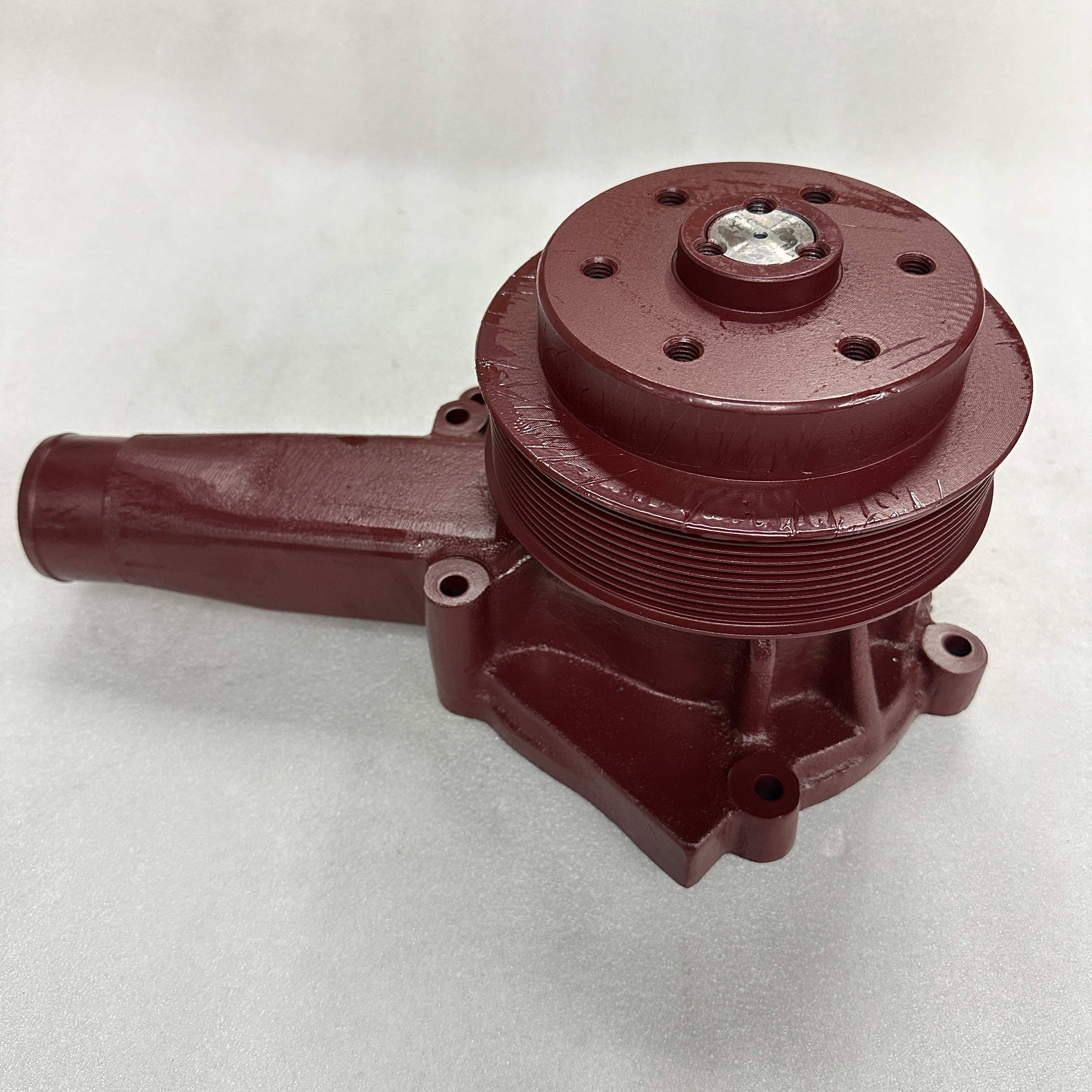 Truck parts are suitable for Weichai series WD615 engine cooling water pump 610800060284 Specification image