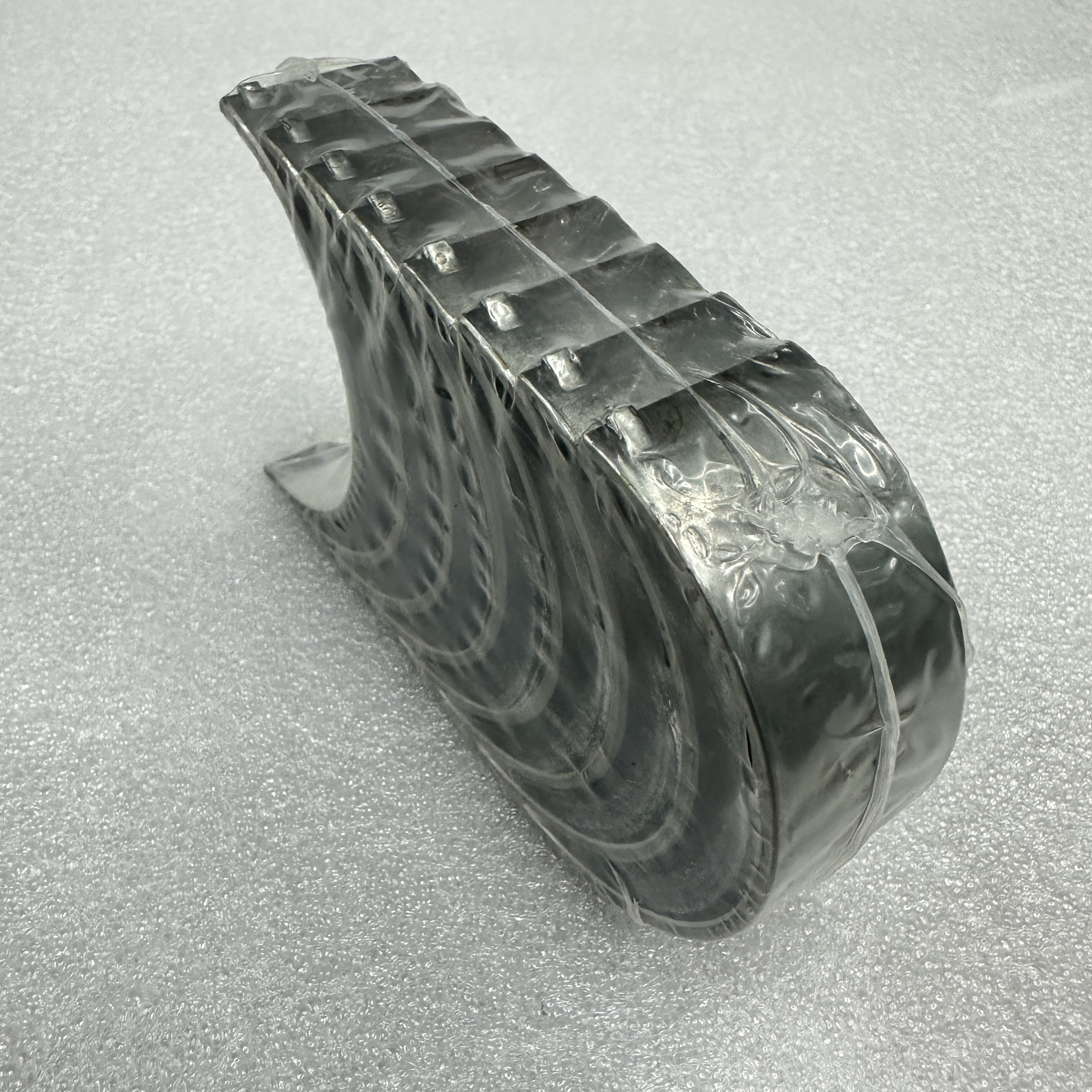 Excavator parts are suitable for YANMAR 4TNE6 engine connecting rod bearing shells 123900-03600 Item Picture