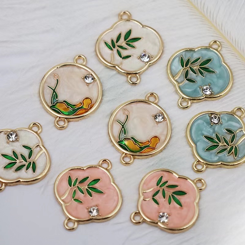 Zinc alloy jewelry accessories, oil drip, diamond dot, color retention, heavy industry, exquisite pendants, earrings, jewelry accessories, flower elements Specification image