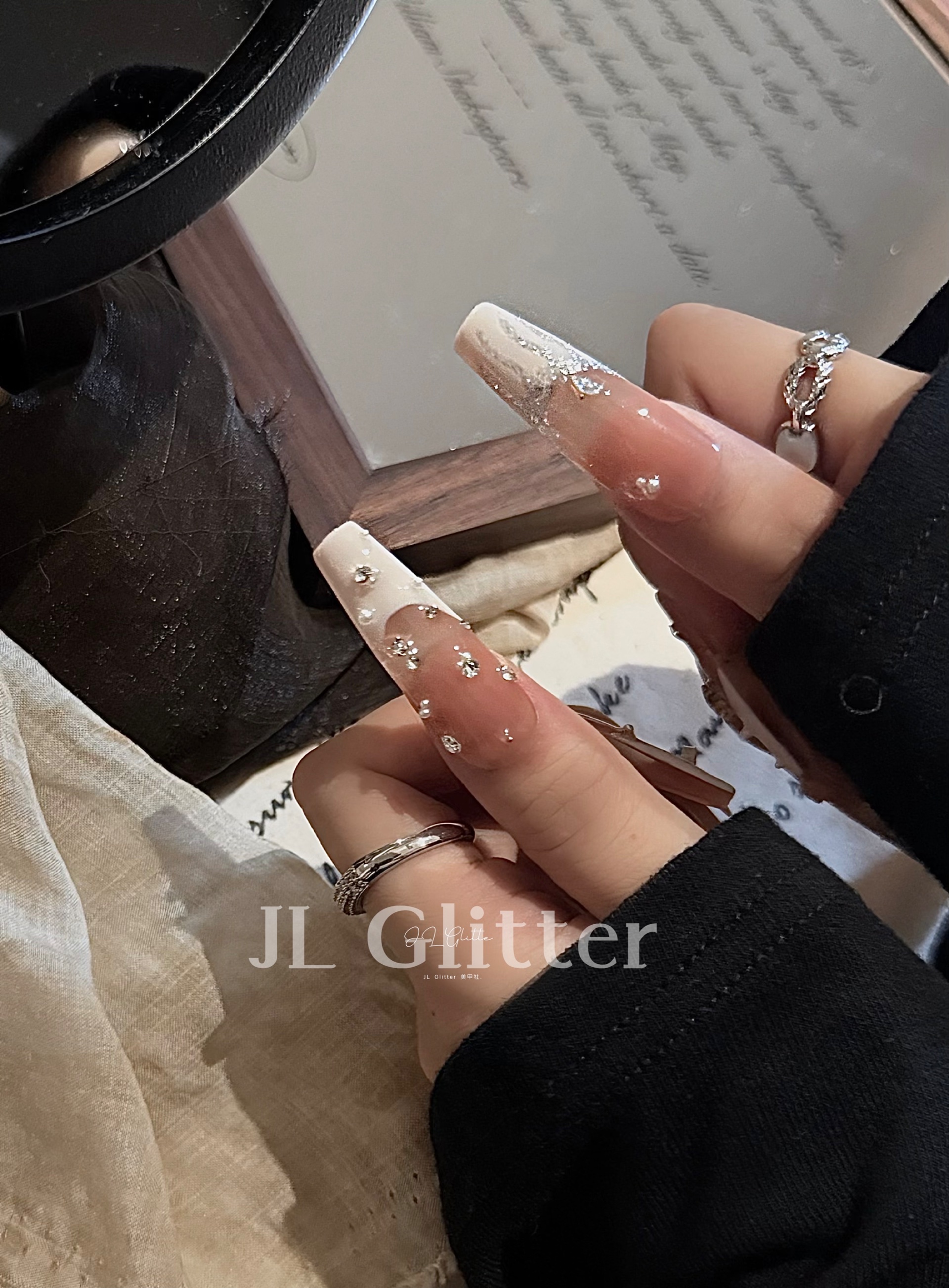 JLGlitter nude French diamond sparkling ethereal nail nail patches, the same style of wearable nails as the Internet celebrity Item Picture