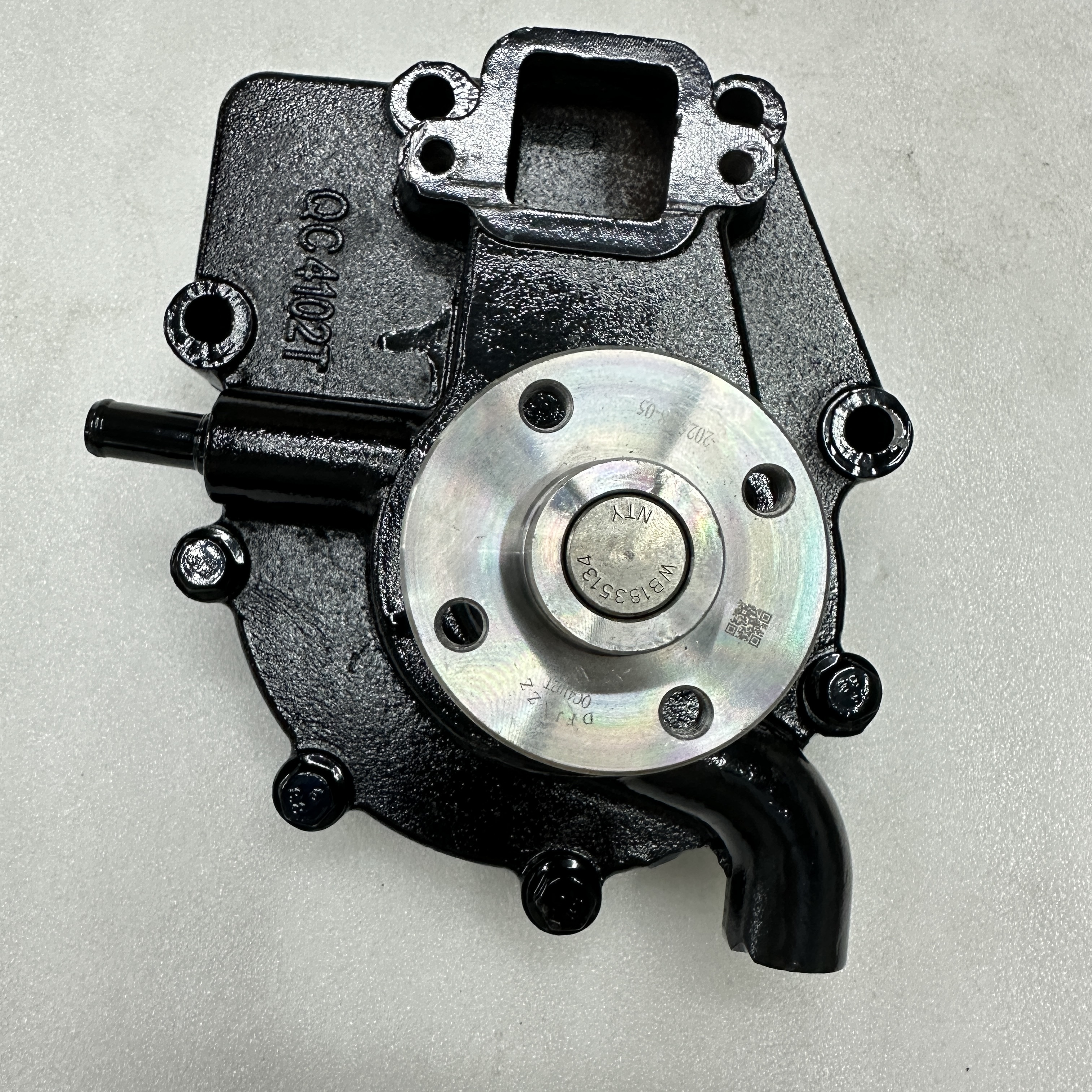 Truck parts are suitable for the new Chai series engine cooling water pump 4K39T-42000 details Picture