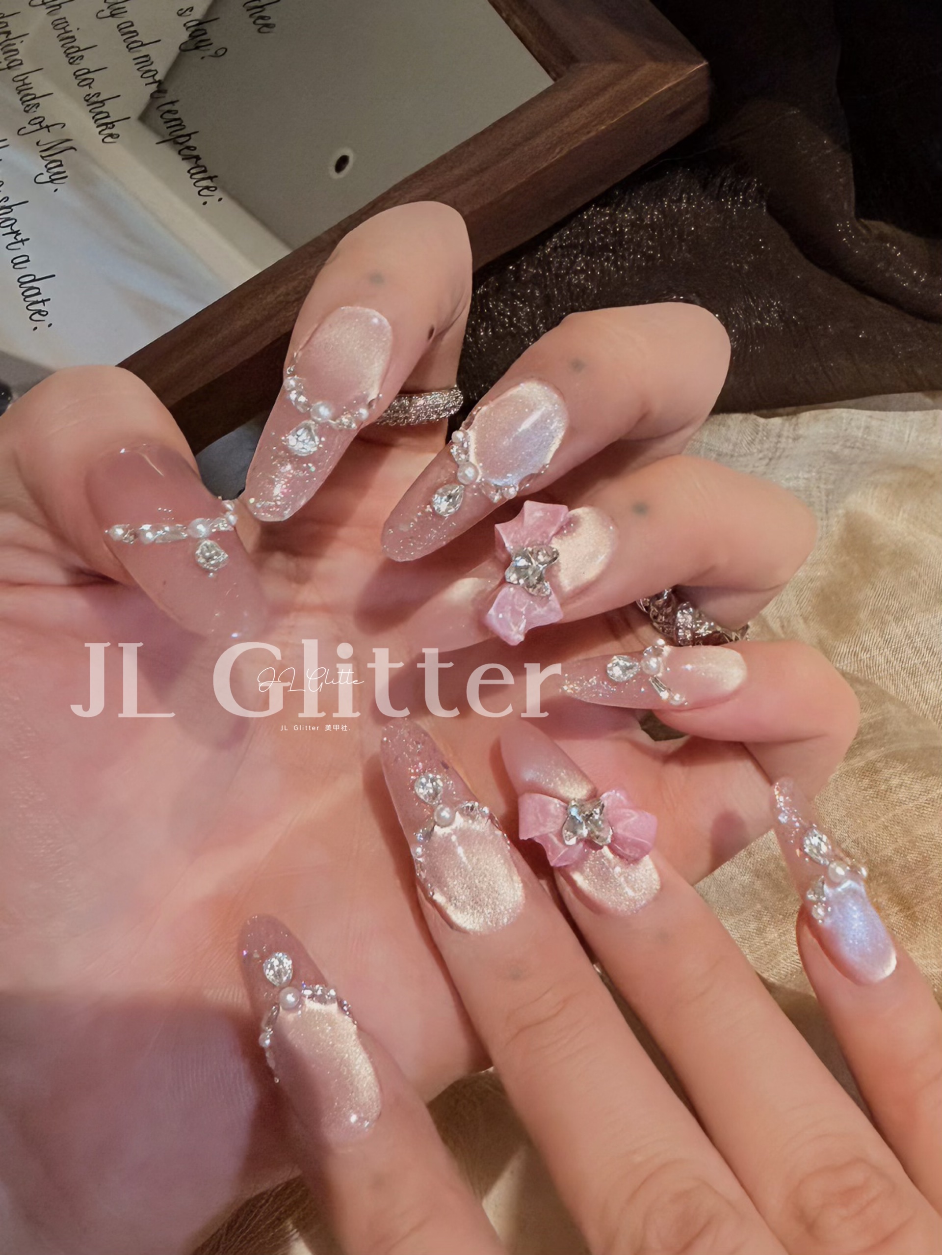 Gentle princess-style wearing armor, fashionable and high-end nail art detail image 7