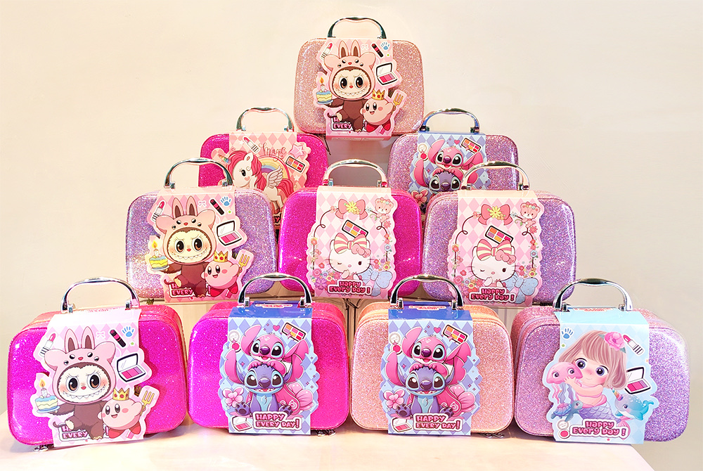 儿童彩妆玩具穿戴甲眼影化妆品套装趣味化妆品儿童化妆玩具套装适合小孩欢乐玩耍