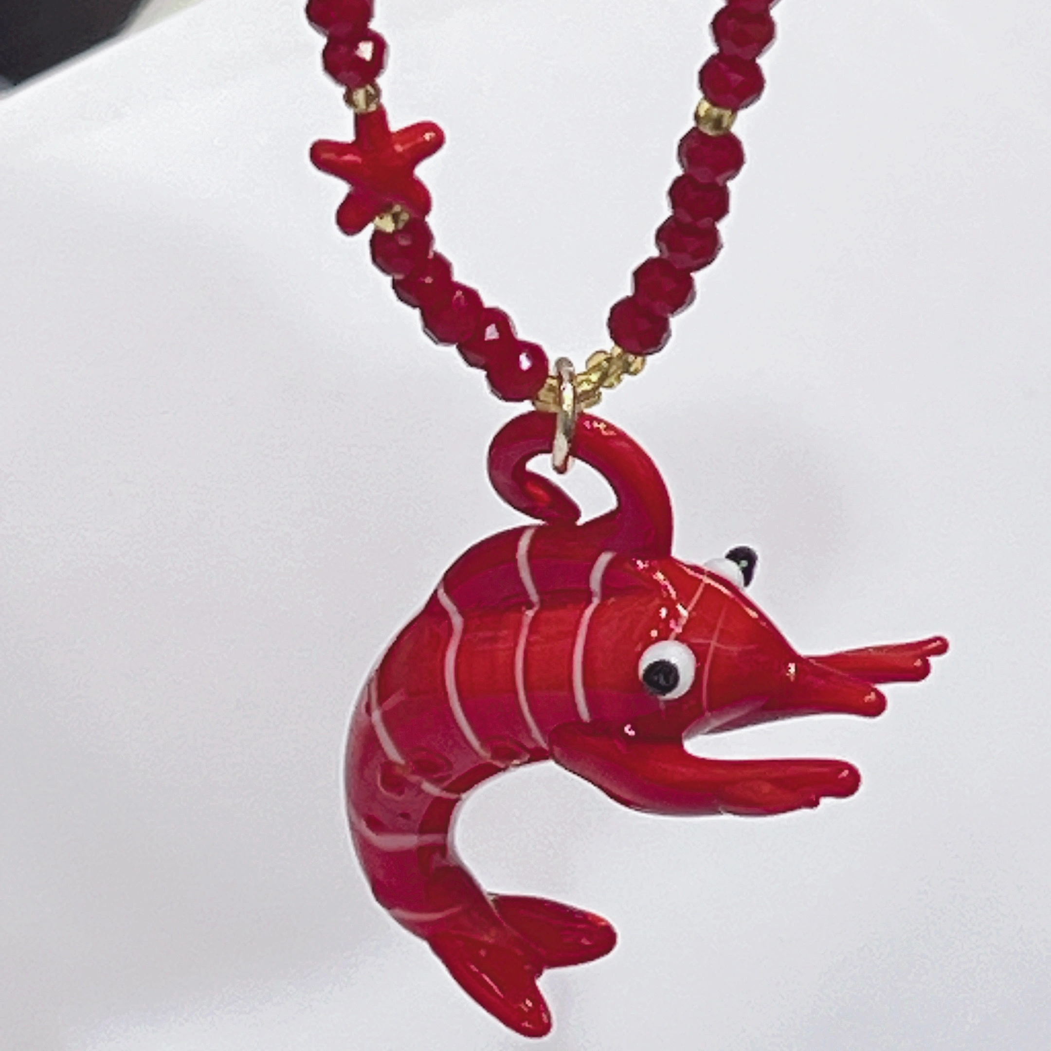 Yunyi's red lobster necklace is a seafood accessory with an exaggerated personality and a cute glass necklace detail image 2