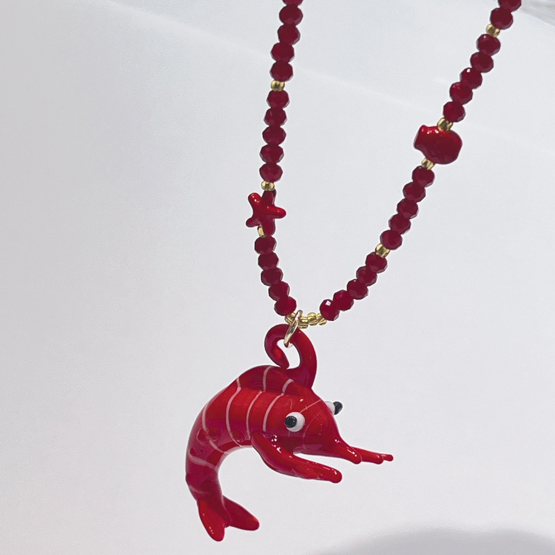 Yunyi's red lobster necklace is a seafood accessory with an exaggerated personality and a cute glass necklace detail image 5