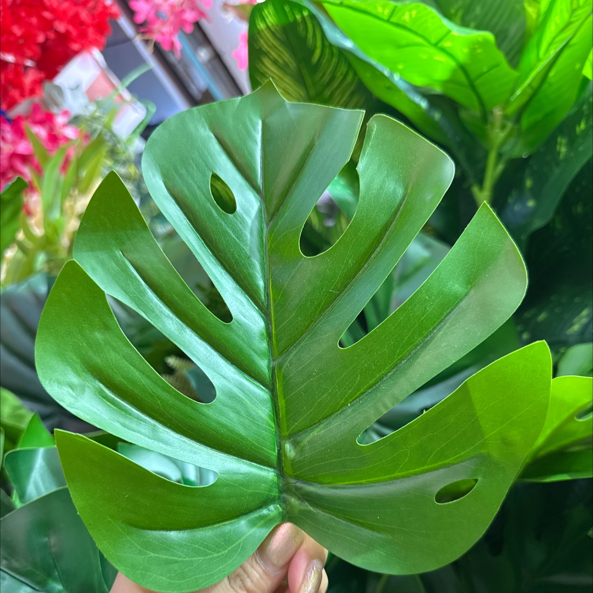 Artificial plant leaves: 12-head, 18-head, 24-head turtle-back leaf potted green plant handles, tied with rubber leaves for wedding decoration plant wall matching detail image 3