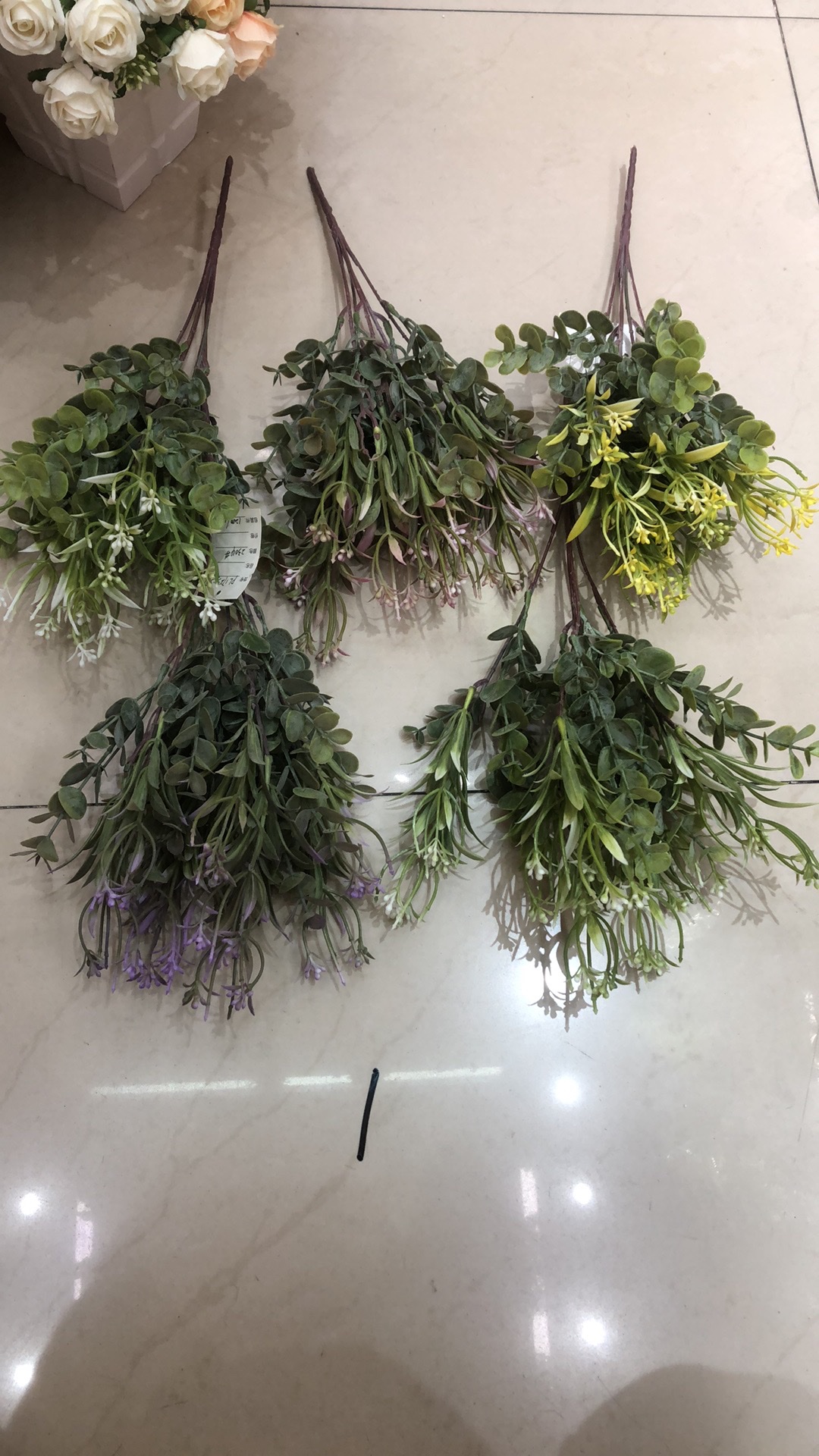 广东仿真花，颜色漂亮，品质好，可室内外装饰摆设