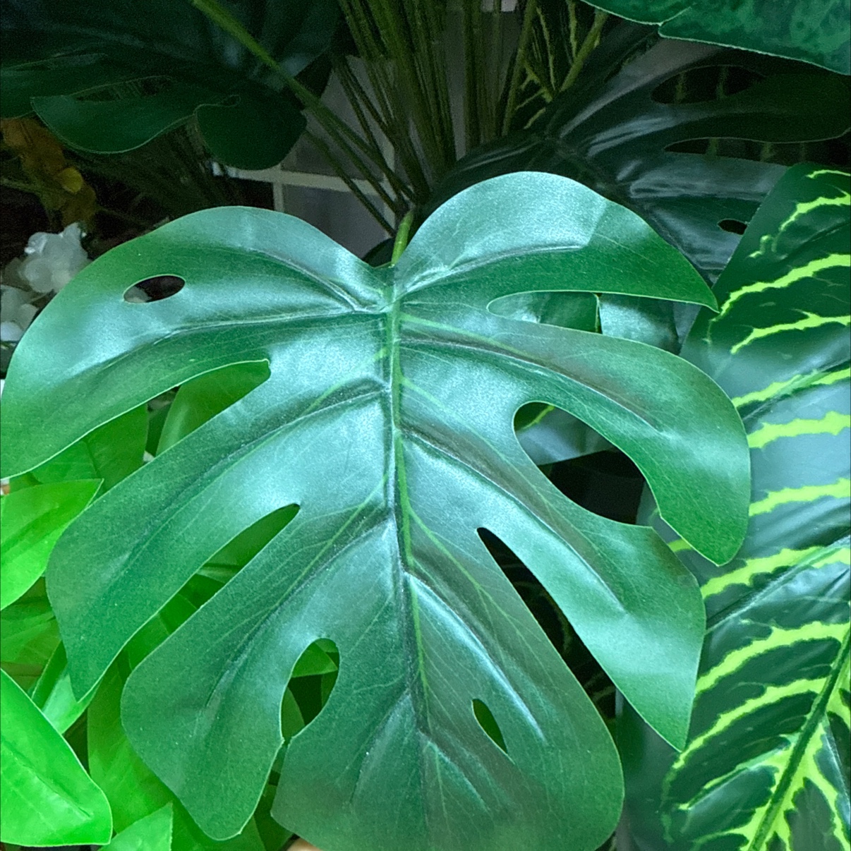 Artificial plant leaves: 12-head, 18-head, 24-head turtle-back leaf potted green plant handles, tied with rubber leaves for wedding decoration plant wall matching detail image 2