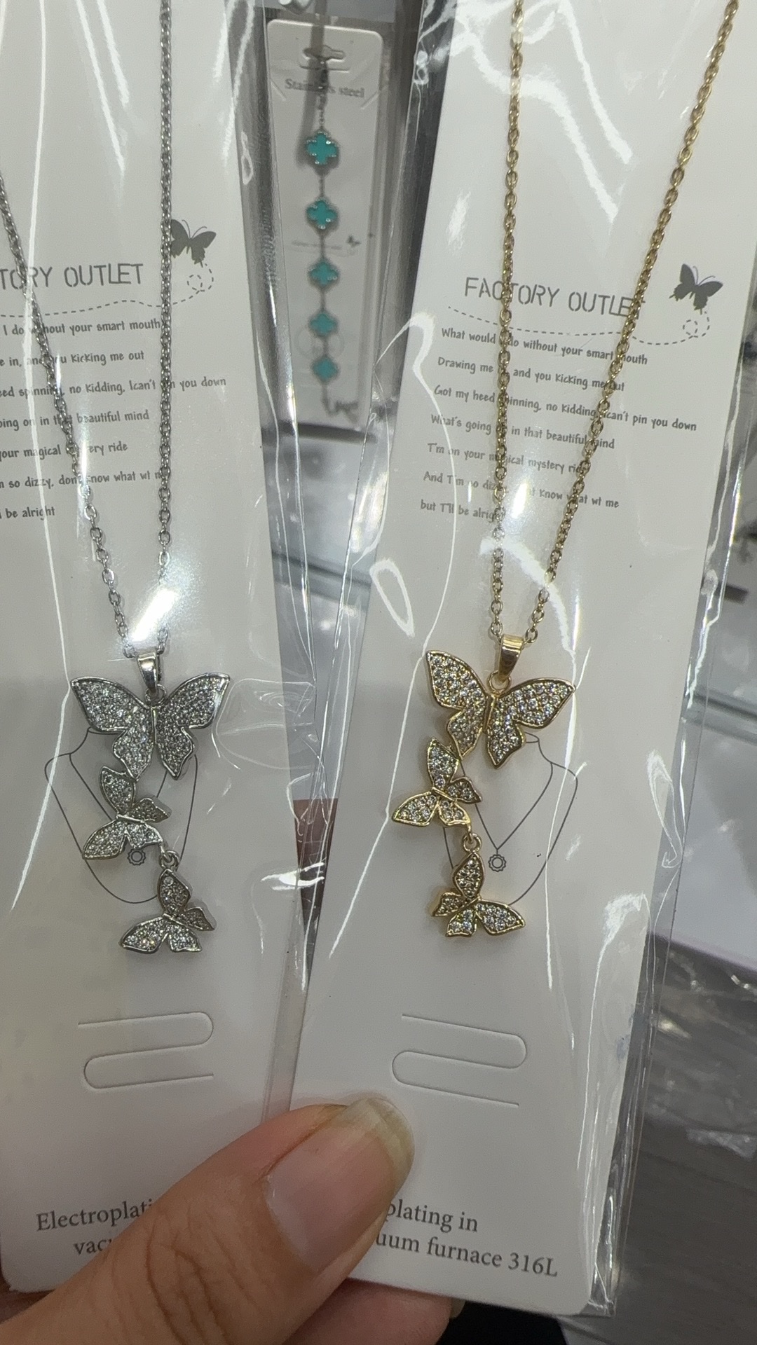 锆石时尚蝴蝶项链！简约时尚大气！饰品适合各种年龄阶段