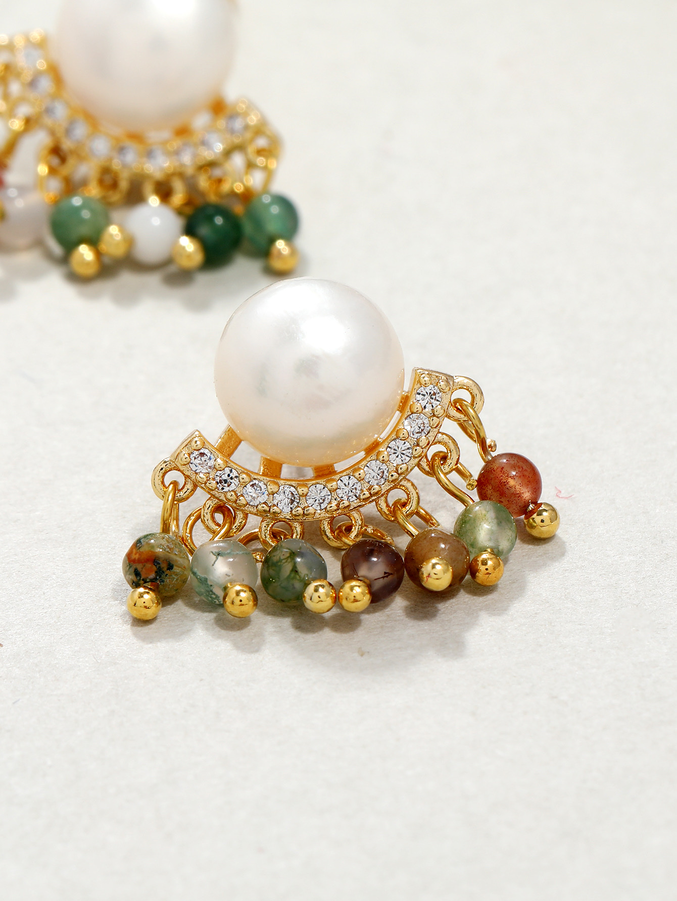 Yunyi Shijia's ancient-style earrings, Hanfu accessories, new Chinese style design, natural freshwater pearl stud earrings, natural crystal stone earrings, real gold electroplating Application Scenario