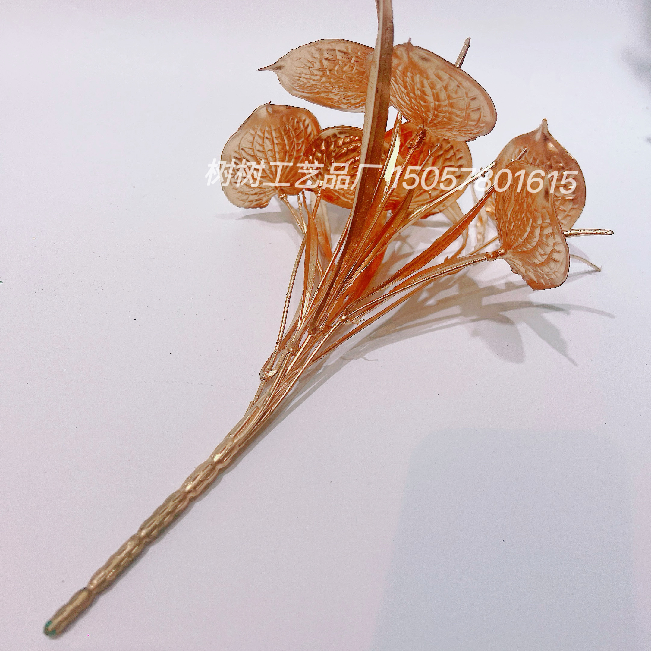 Golden little golden palm artificial flowers, Christmas flowers, handmade flowers, home decoration, Christmas flower decoration accessories, gift accessories, plastic flowers, artificial flowers, plastic details Picture