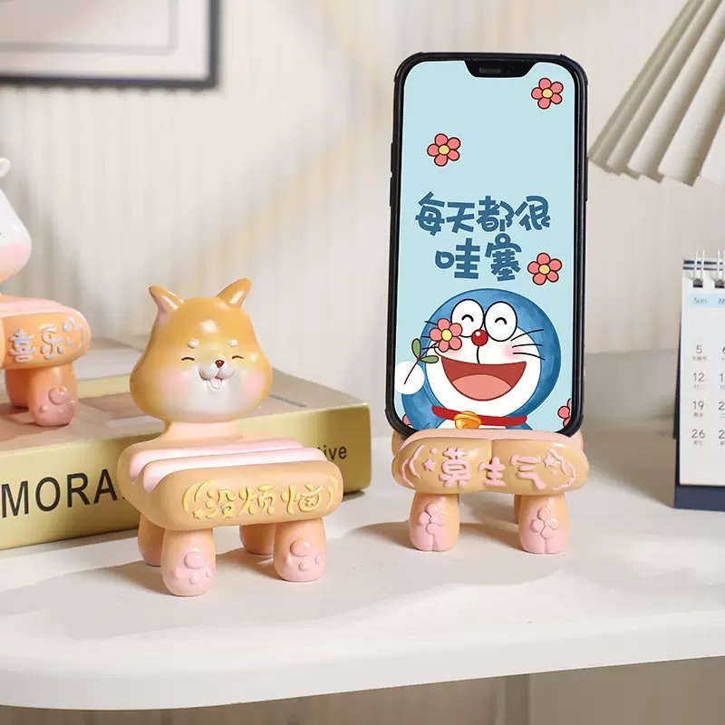 Small animal resin mobile phone stand details Picture