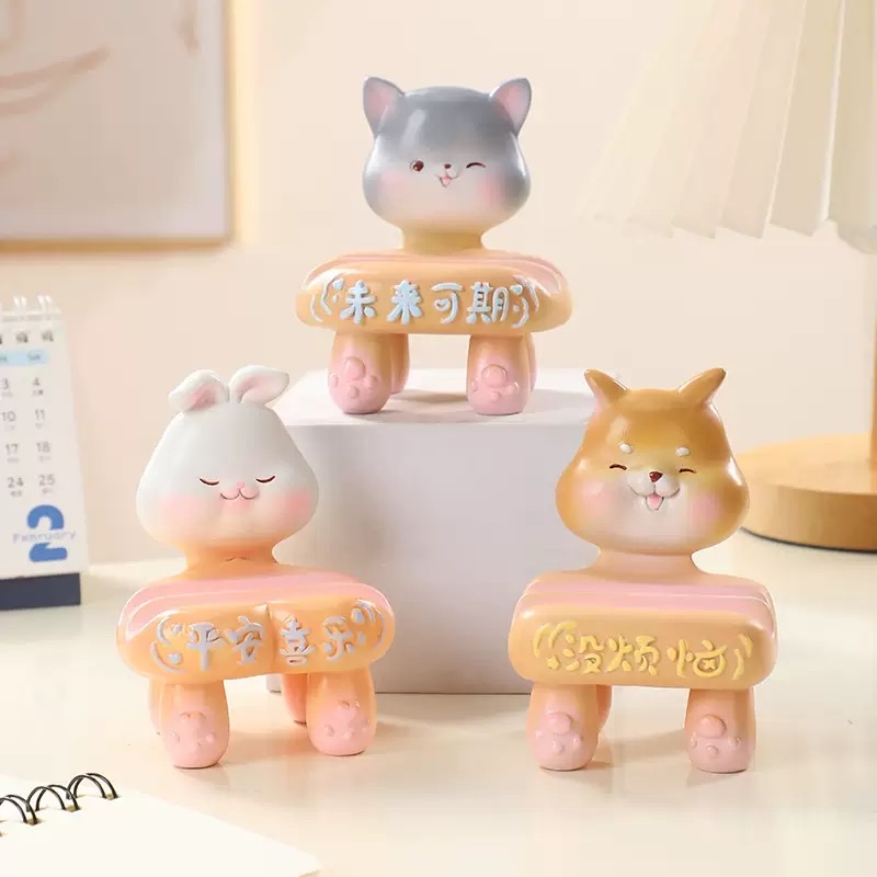 Small animal resin mobile phone stand Specification image
