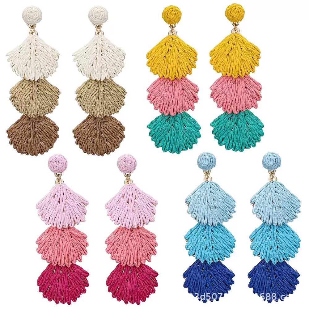Bohemian-style raffia woven flower earrings, fresh, sweet and high-end, niche design earrings and earring accessories