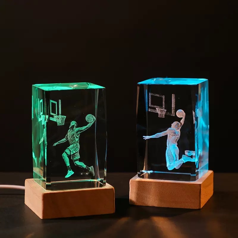 厂家批发 NBA球星科比詹姆斯手办水晶柱内雕桌面装饰摆件颁奖礼品产品图