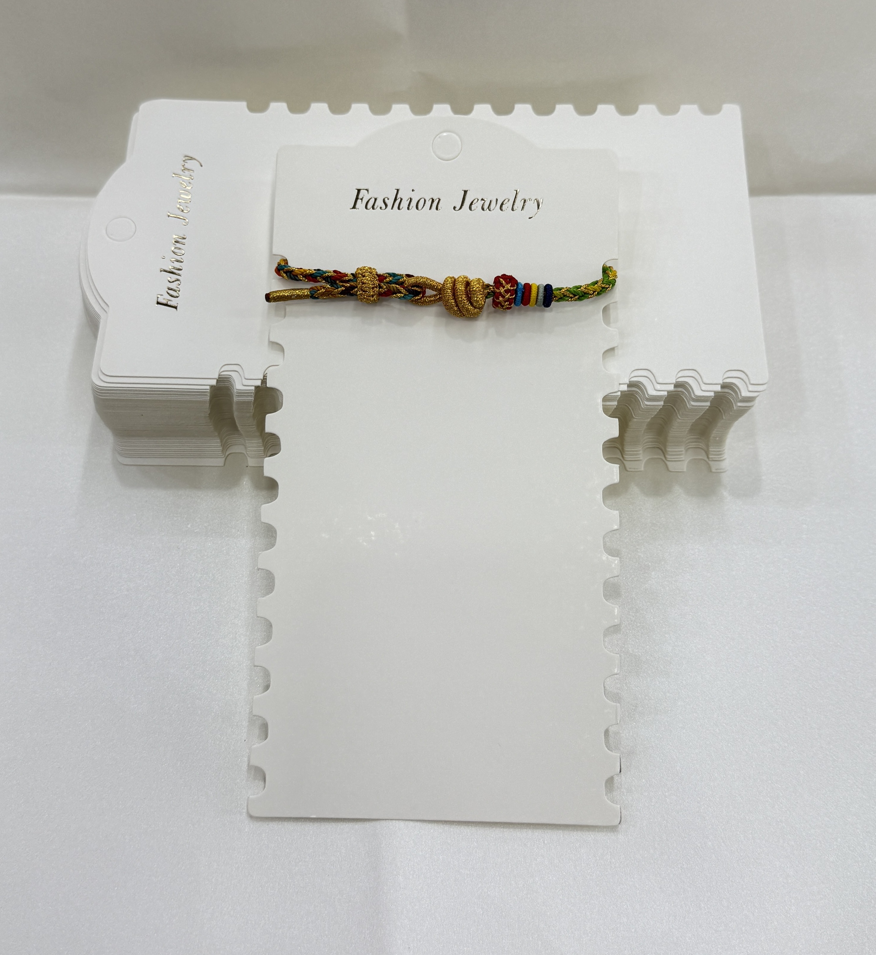 Bracelet cards, multiple packs, 12-bracelet packaging cards Application Scenario