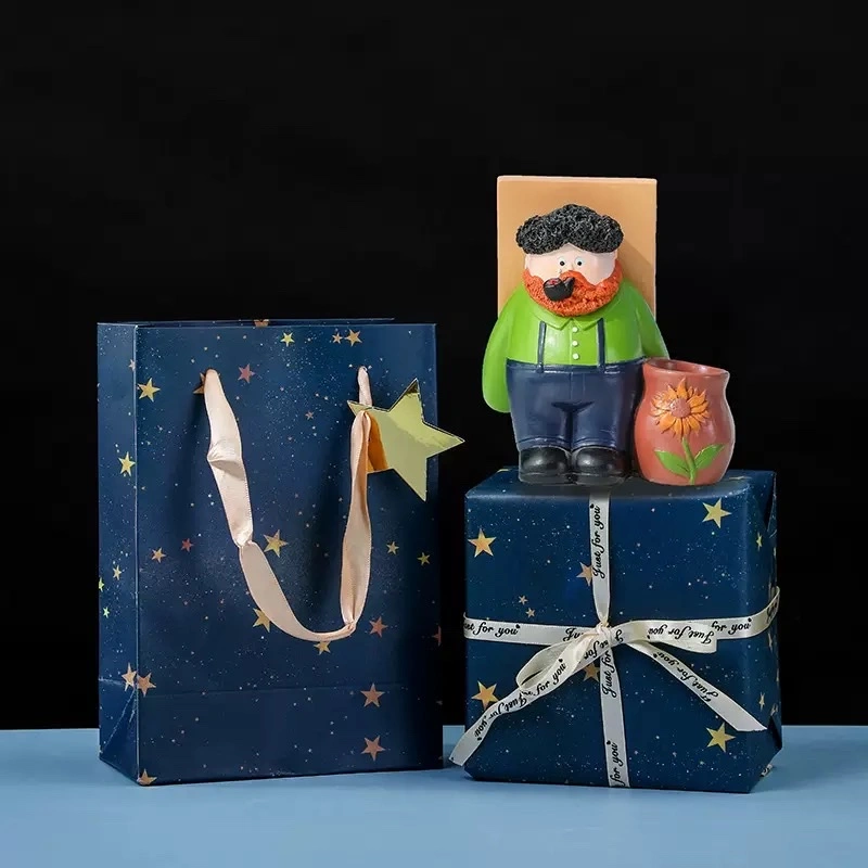 Creative artist Van Gogh pen holder, mobile phone stand, multi-purpose home handicrafts, small desktop ornaments, student gifts detail image 5