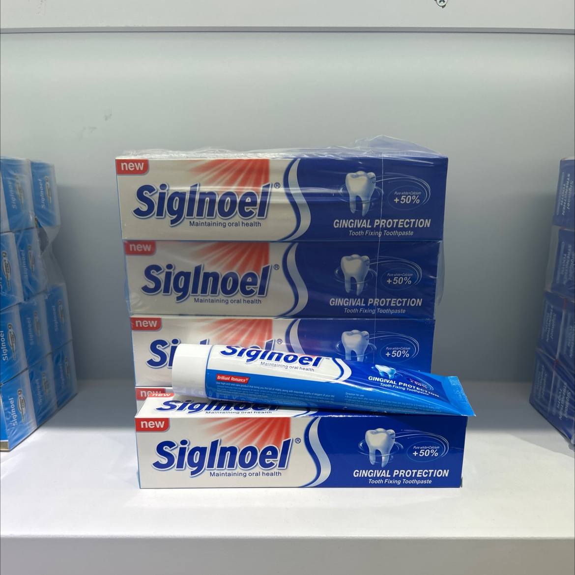 Toothpaste for freshening breath, toothpaste