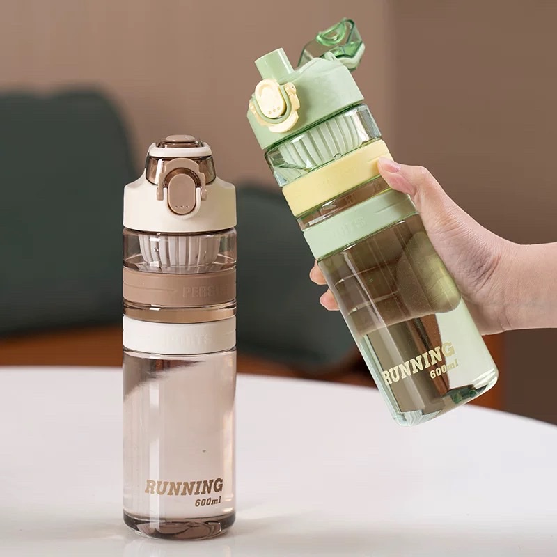 Large-capacity outdoor sports water cups with scales, simple and elastic LIDS for men and women with tea strainers, convenient for students to drink directly Item Picture