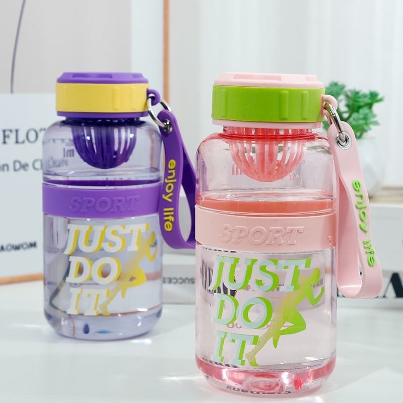 New high-appeartion-level simple and elegant plastic water cup for girls, 600-proof water cup for primary school students going out in summer Item Picture