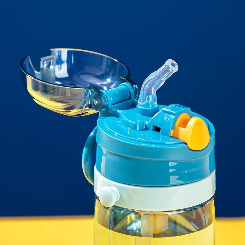 Children's cartoon, cute, large-capacity, high appearance level, straws for male and female students, convenient plastic cups, sports water cups Specification drawing
