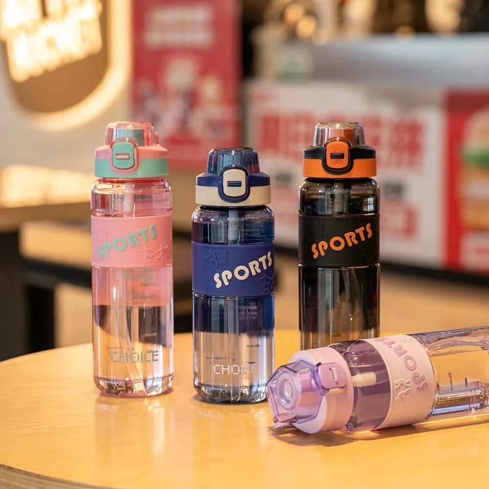 Summer portable sports water cup, high appearance level, double-drinking large capacity, new student plastic water bottle with straw cup for both men and women Application Scenario
