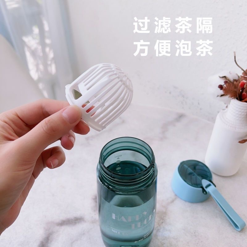 New ins creative plastic men's and women's sports space cup, high-temperature resistant, shockproof, convenient and large-capacity water cup Application Scenario