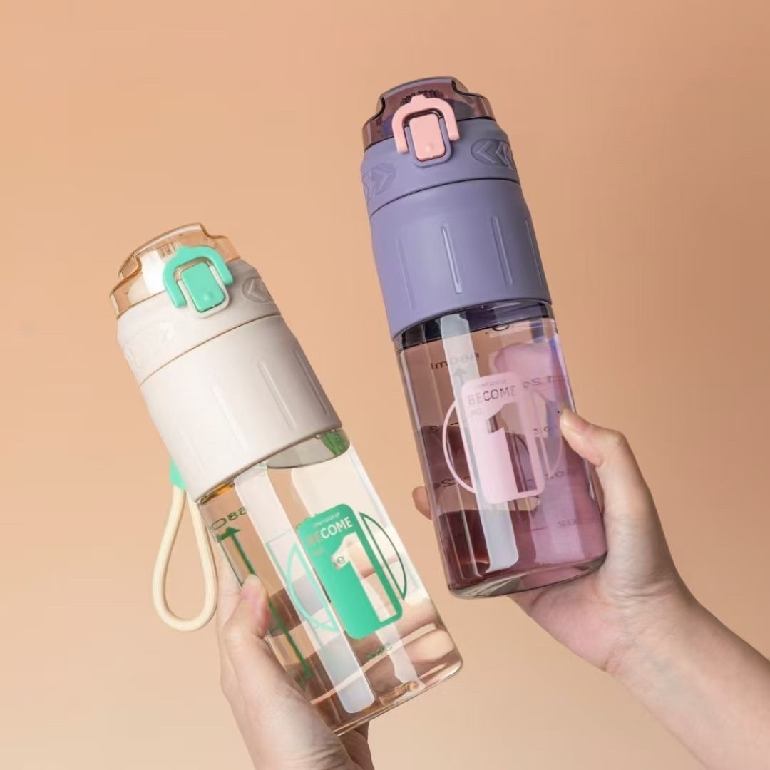 Summer convenience for male and female students with high physical appearance standards: 580ml, 680ml high-temperature resistant and shockproof plastic water cups details Picture