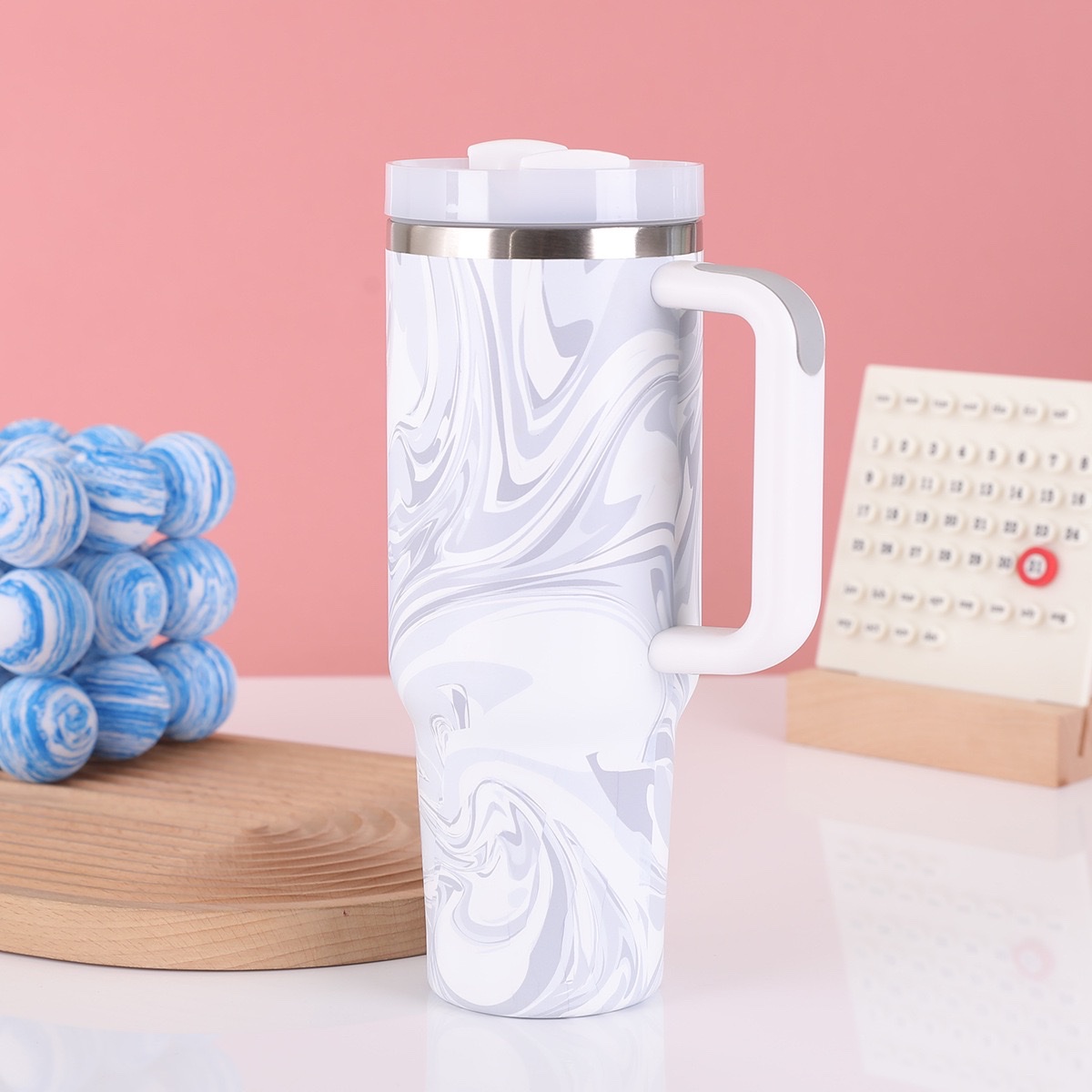 In-stock giant 40oz handle car cup, creative stainless steel insulated cup, outdoor car ice king cup undefined