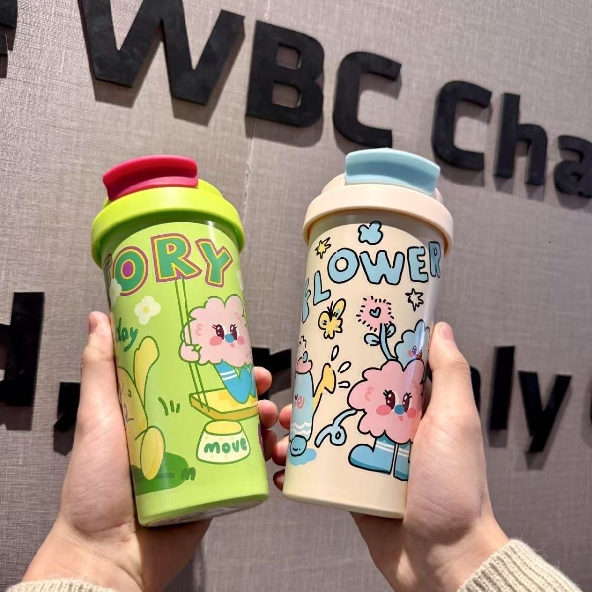 Coffee cup, ceramic inner liner, insulated cup, portable straw cup, birthday gift for children, high appearance level, cute water cup details Picture