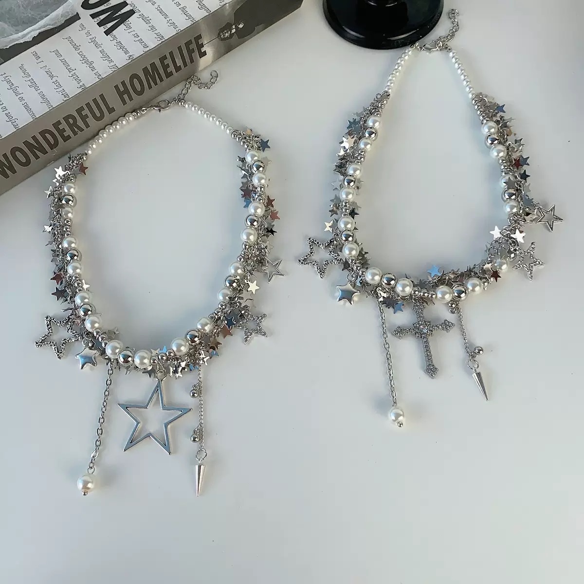 French sand gold pearl necklace jewelry, elegant and refined, fashionable and simple women's necklace accessory, gift jewelry pearl necklace Application Scenario