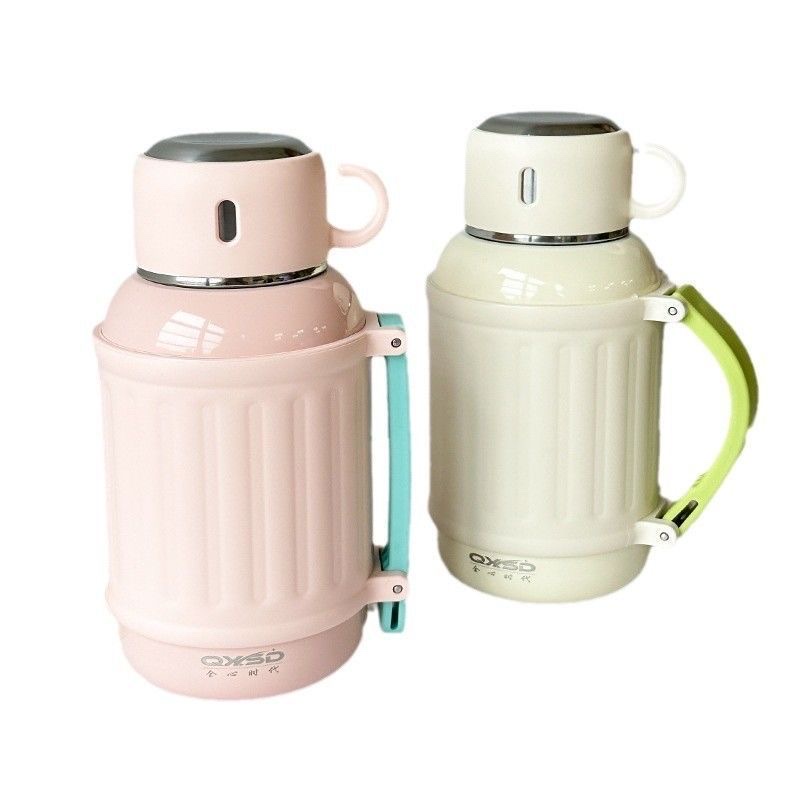 Mom's insulated cup, large capacity for girls, specially designed for students to go to school in winter, 2025 new model, high appearance level, crossbody water cup Item Picture