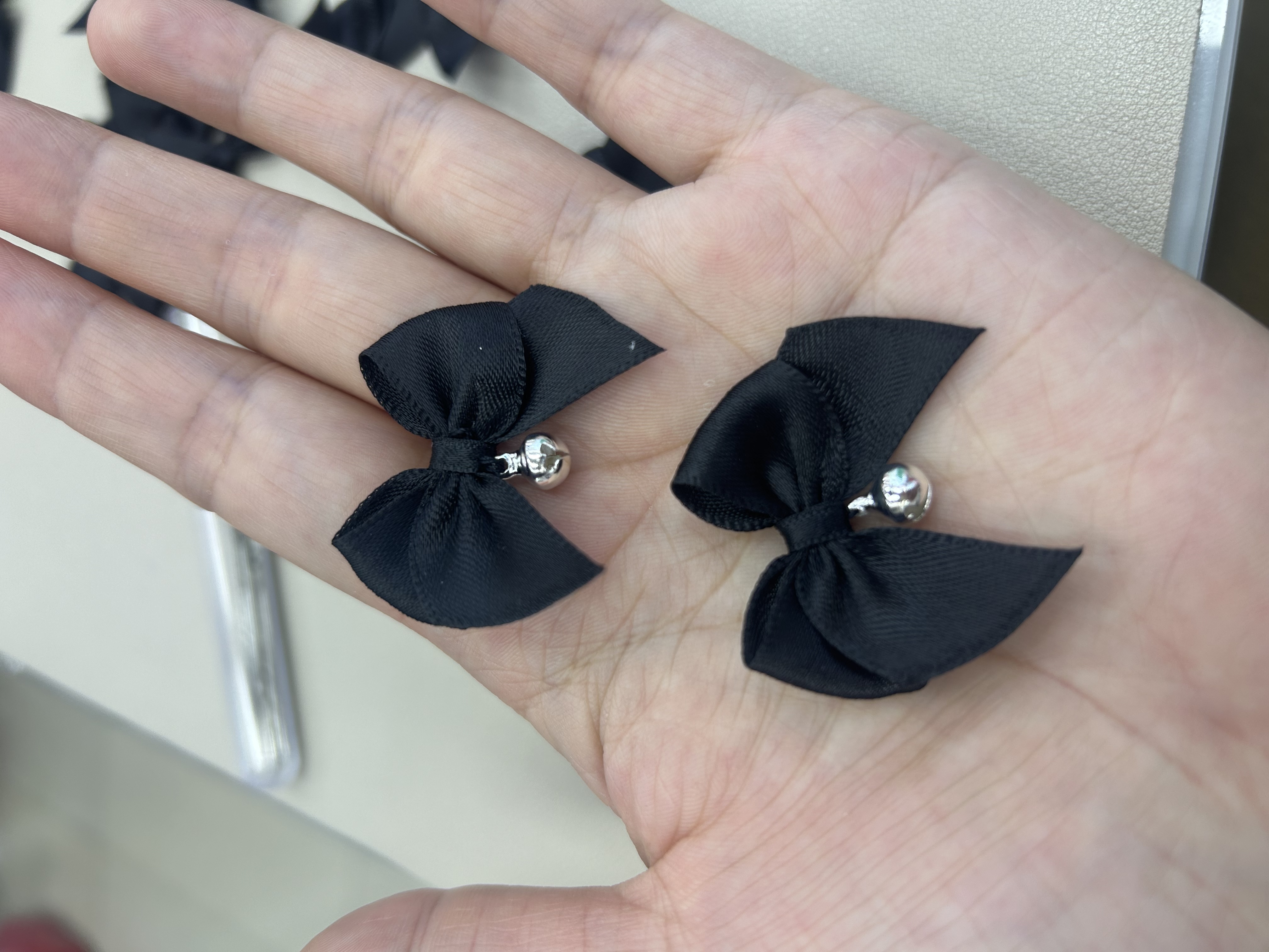 涤纶蝴蝶结衣帽袜内衣服装辅料蝴蝶结