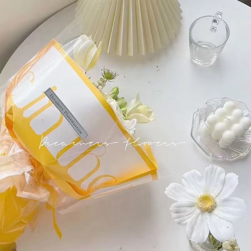 Pengfa Packaging Factory Store offers full box wholesale of flower wrapping paper with a loving atmosphere, waterproof floral materials, bouquet wrapping paper, floral wrapping paper Application Scenario