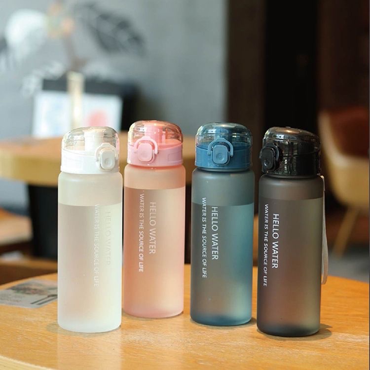 Male and female student anti-drop water cup, fitness large-capacity portable water bottle, high appearance level, portable leak-proof sports space cup, Tiger Fighter 780ML full figure
