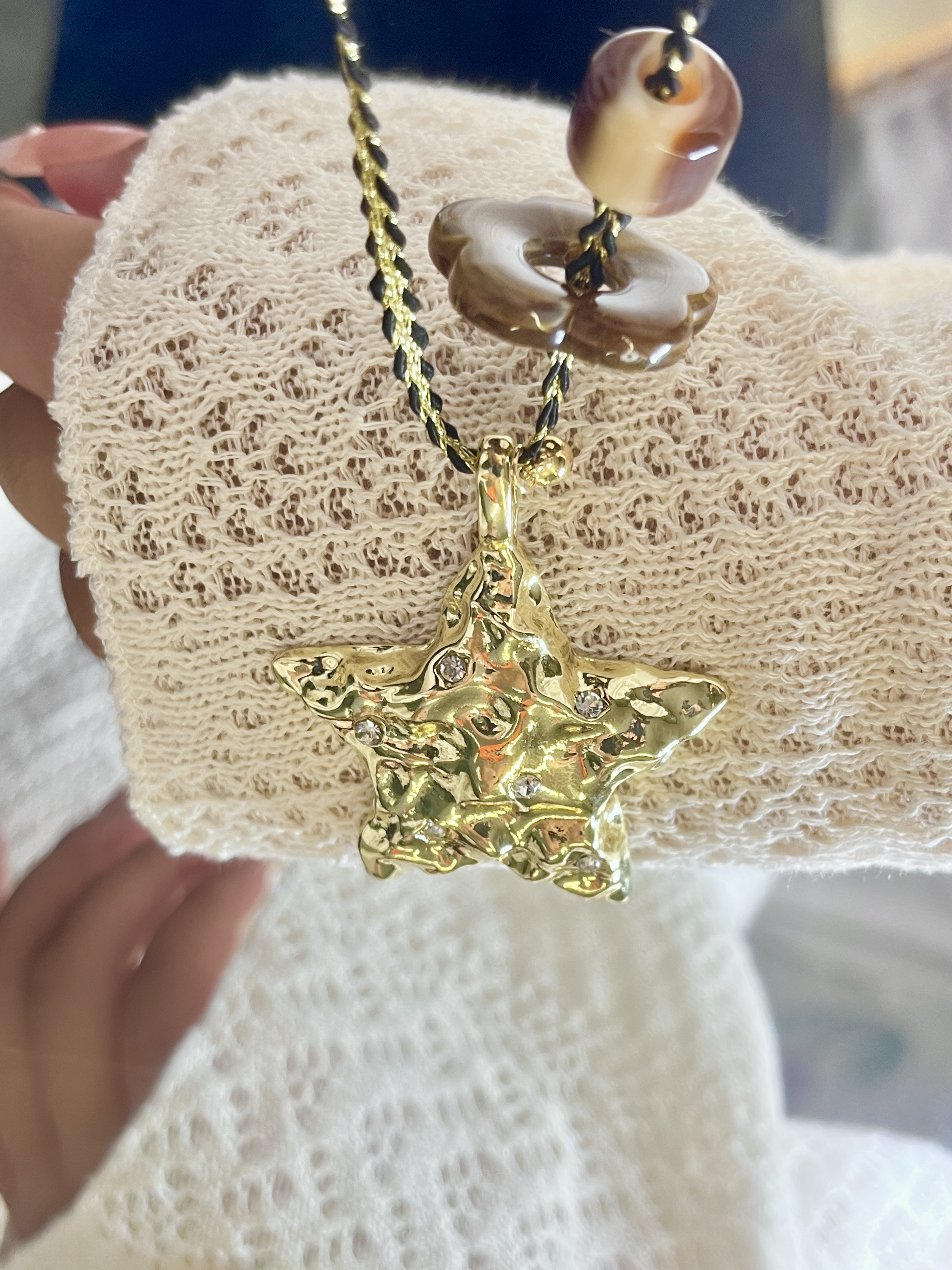 Gold pearl necklace, stainless steel necklace, simple, fashionable and versatile jewelry for women, gift necklace, stainless steel necklace Item Picture